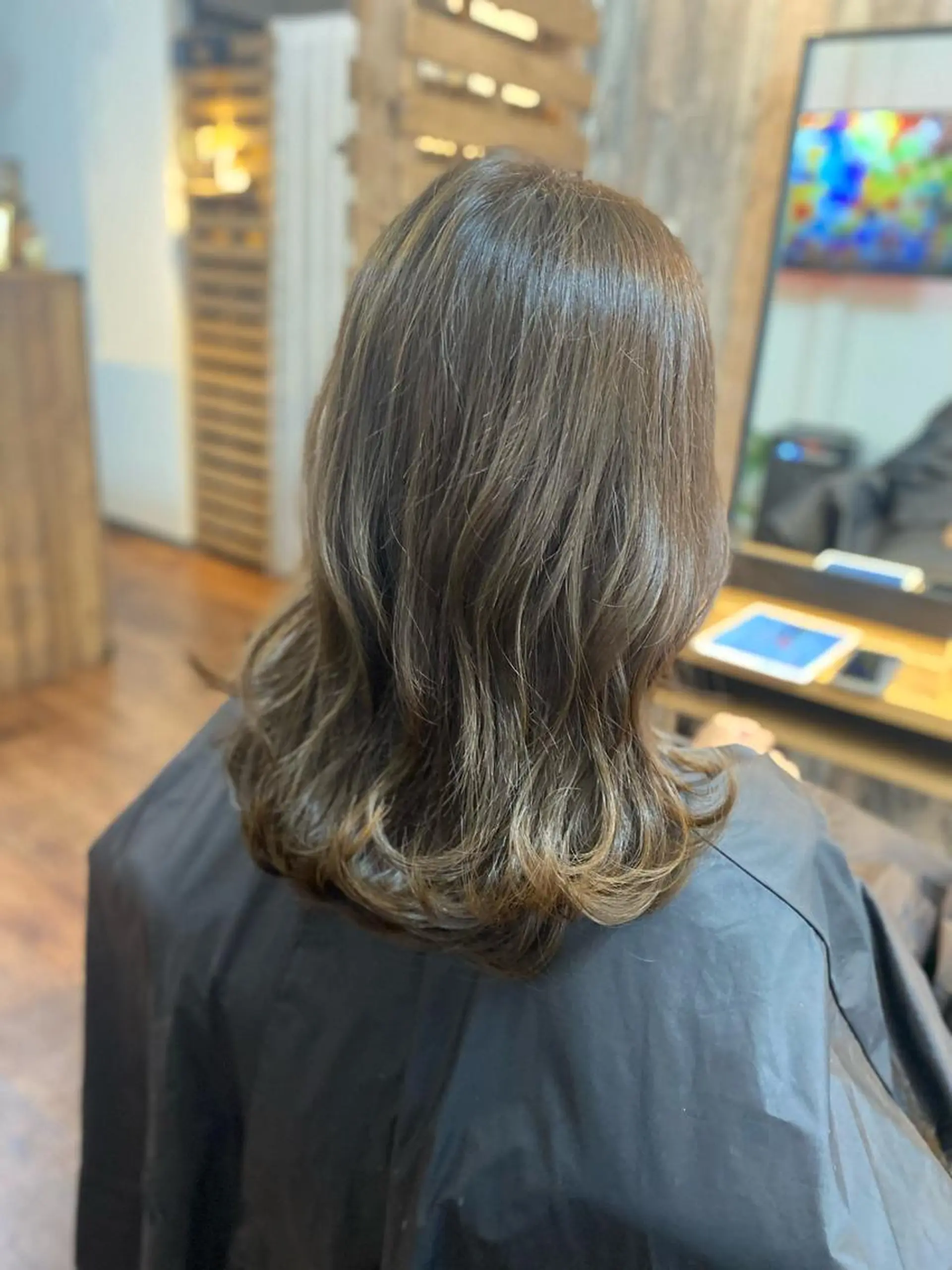 セミロング カラー ベージュカラー Luzir⭐︎ GEN⭐︎のヘアスタイル