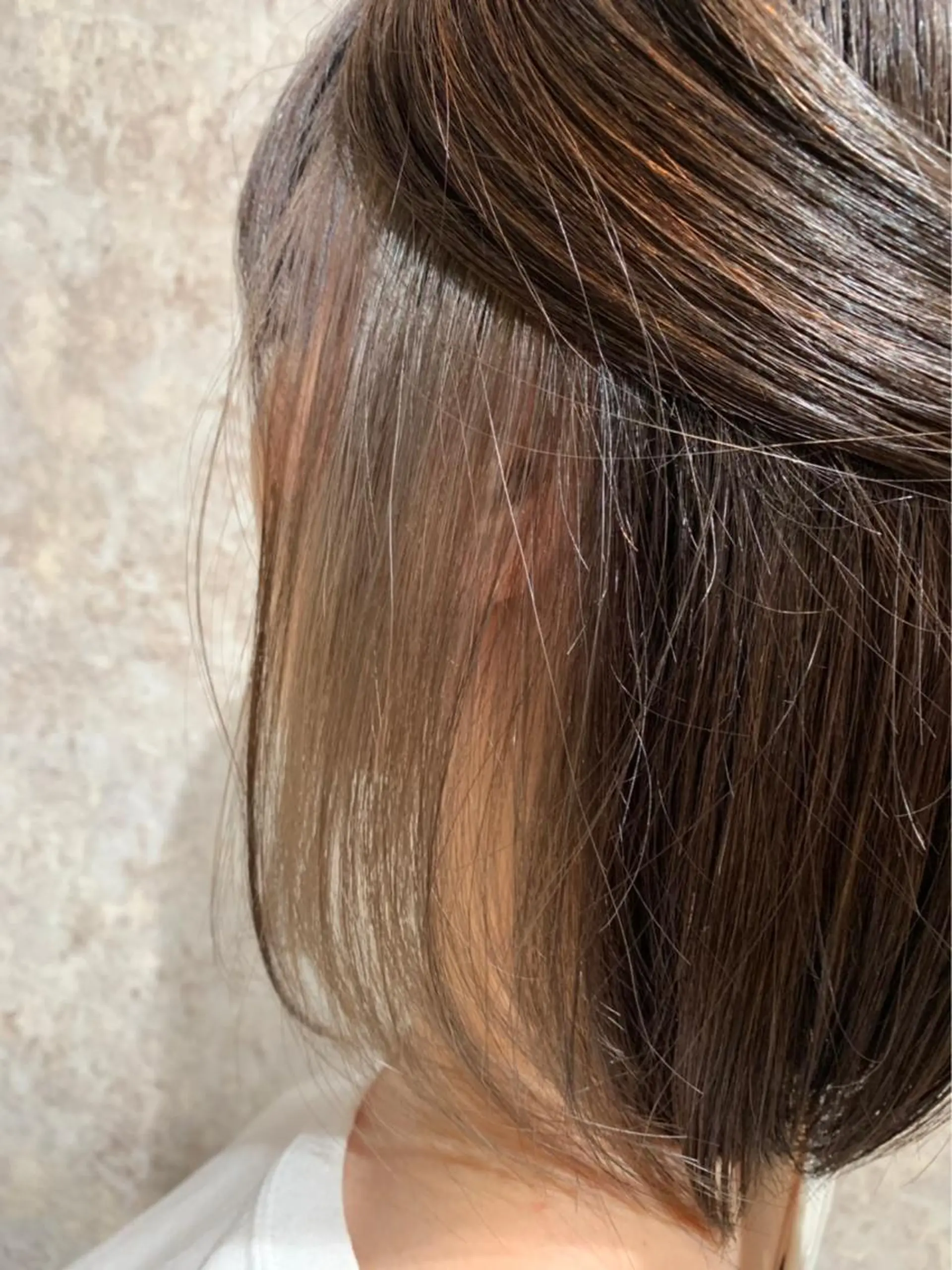 ミディアム カラー シルバー ホワイトシルバー Blanco Color&Careのヘアスタイル