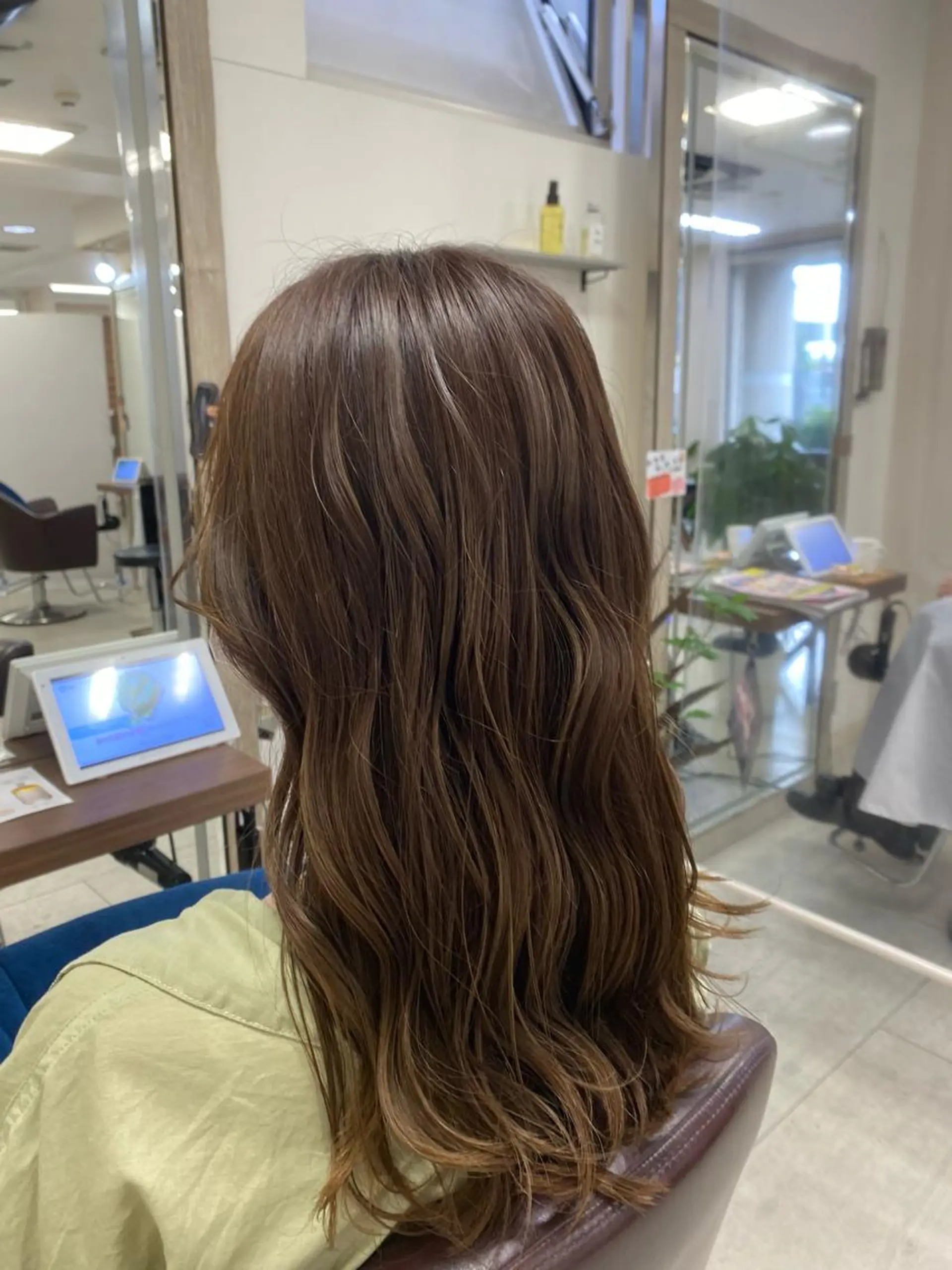 ロング ヘアカラー 月野涼風 /レイヤーカットのその他イメージ