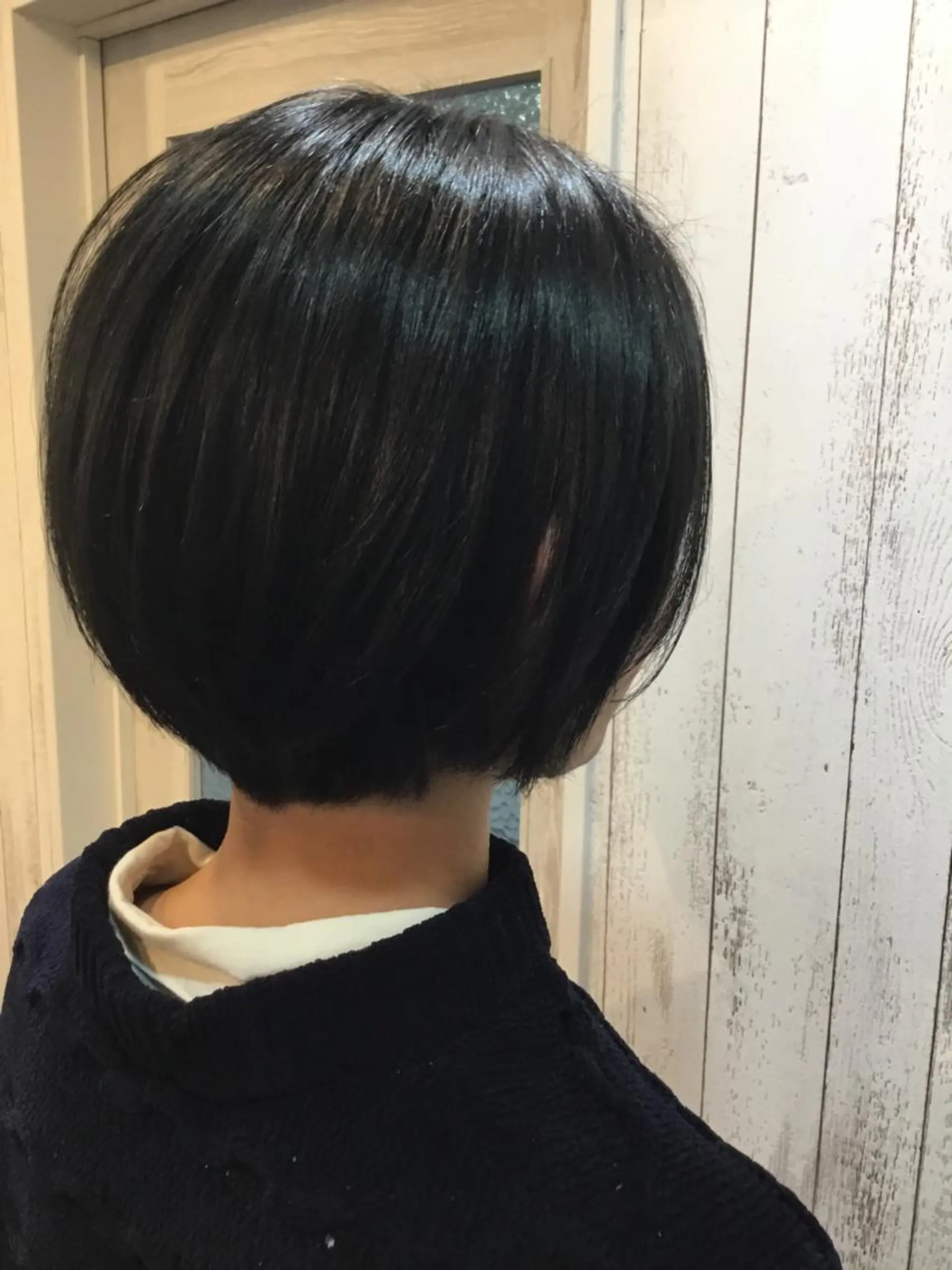 ショート カラー パーマ 金崎 新吾のヘアスタイル