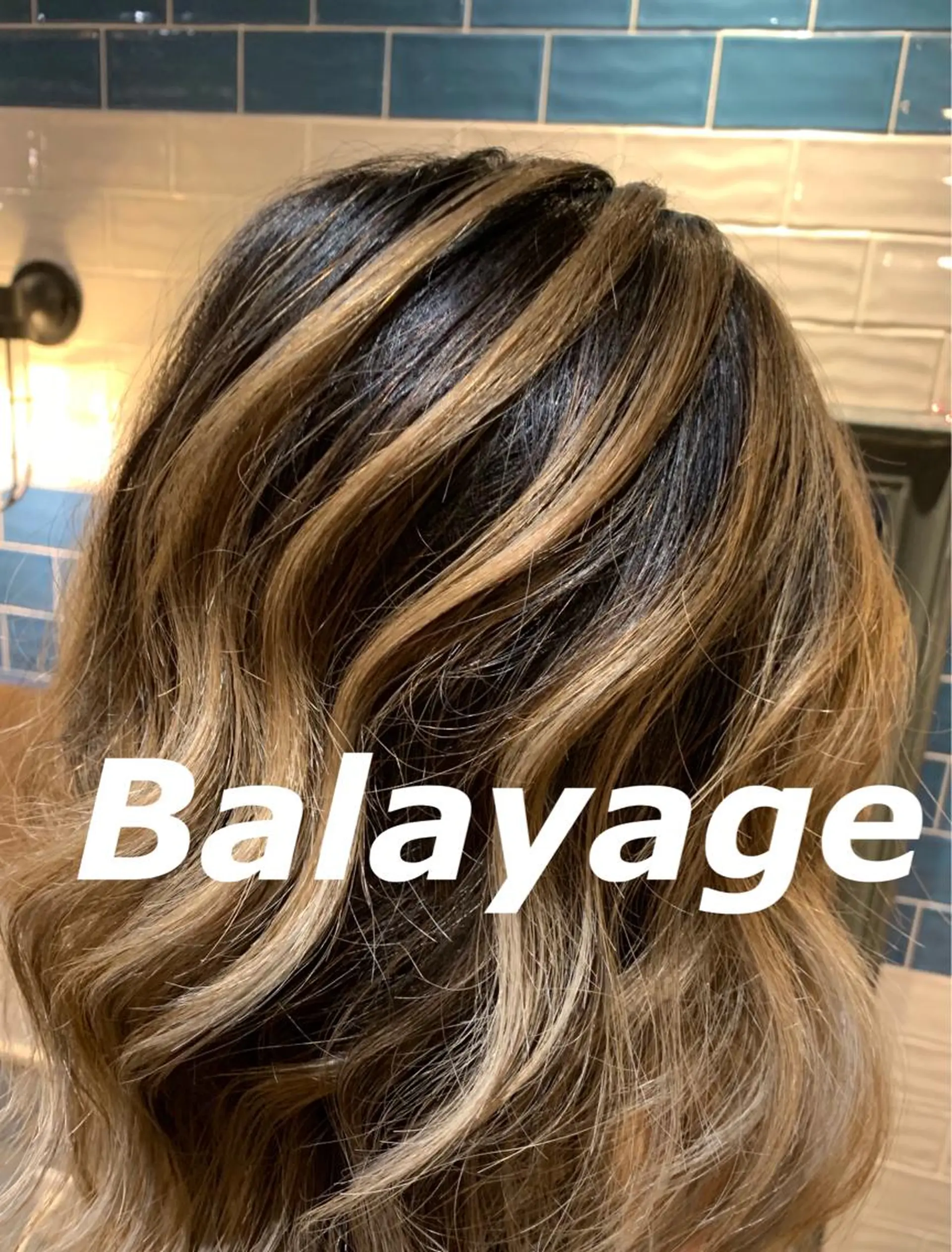 セミロング カラー バレイヤージュ ブリーチ グラデーションカラー ハイライトカラー 外国人風カラー 髪質改善特化 ミサワコウキのヘアスタイル