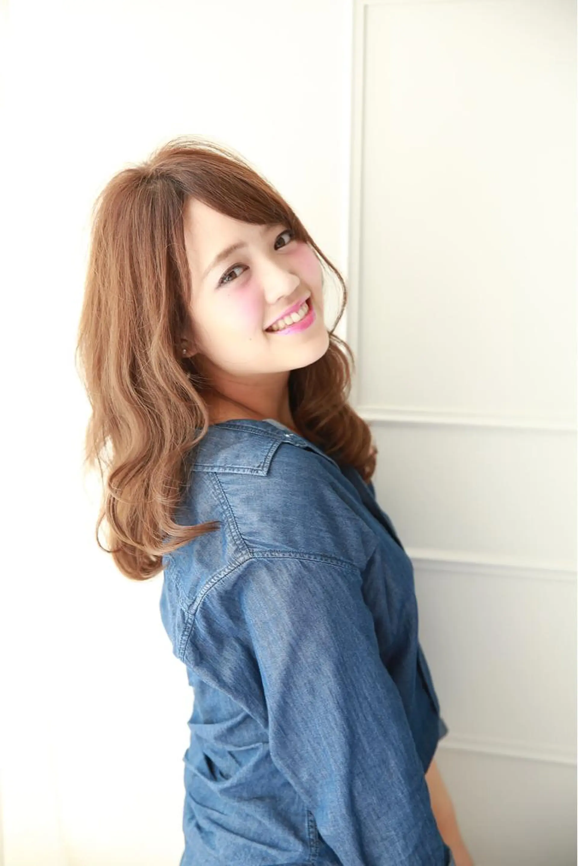 ミディアム 波川 幸功のヘアスタイル