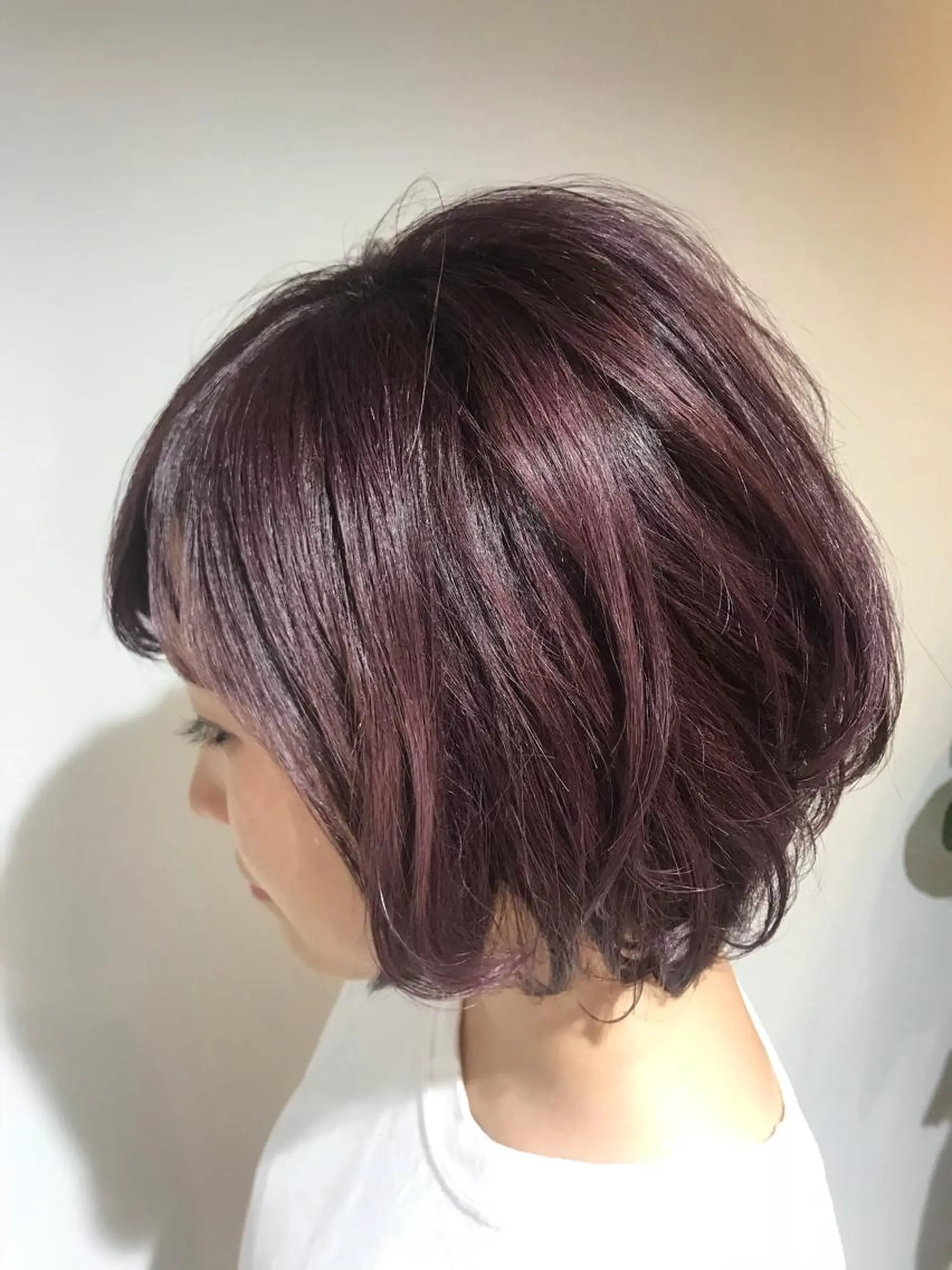 ショート カラー イルミナカラー ラベンダーカラー ブリーチ特化 梅田本多翔のヘアスタイル