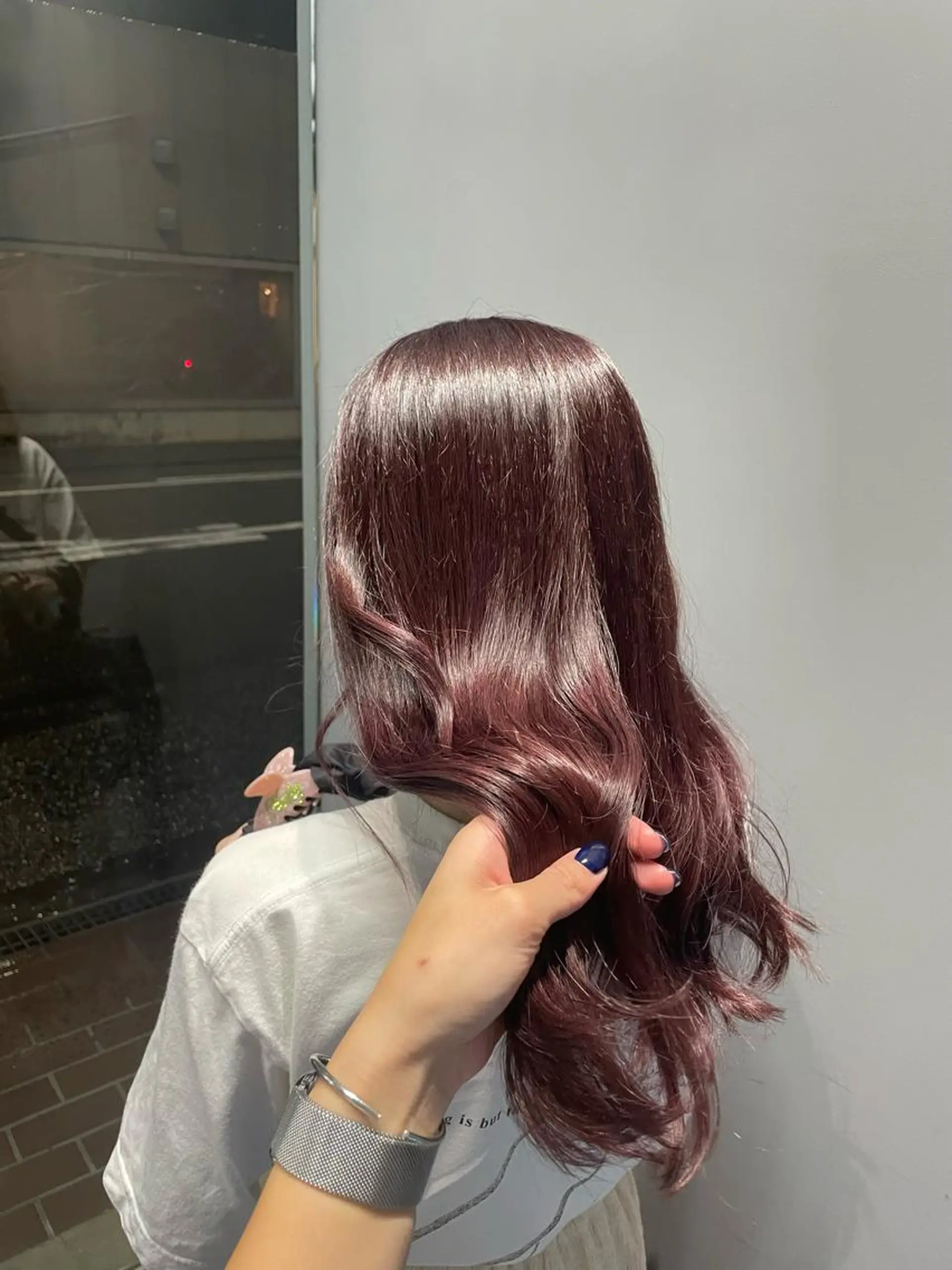 ロング カラー ピンクカラー miu .のヘアスタイル