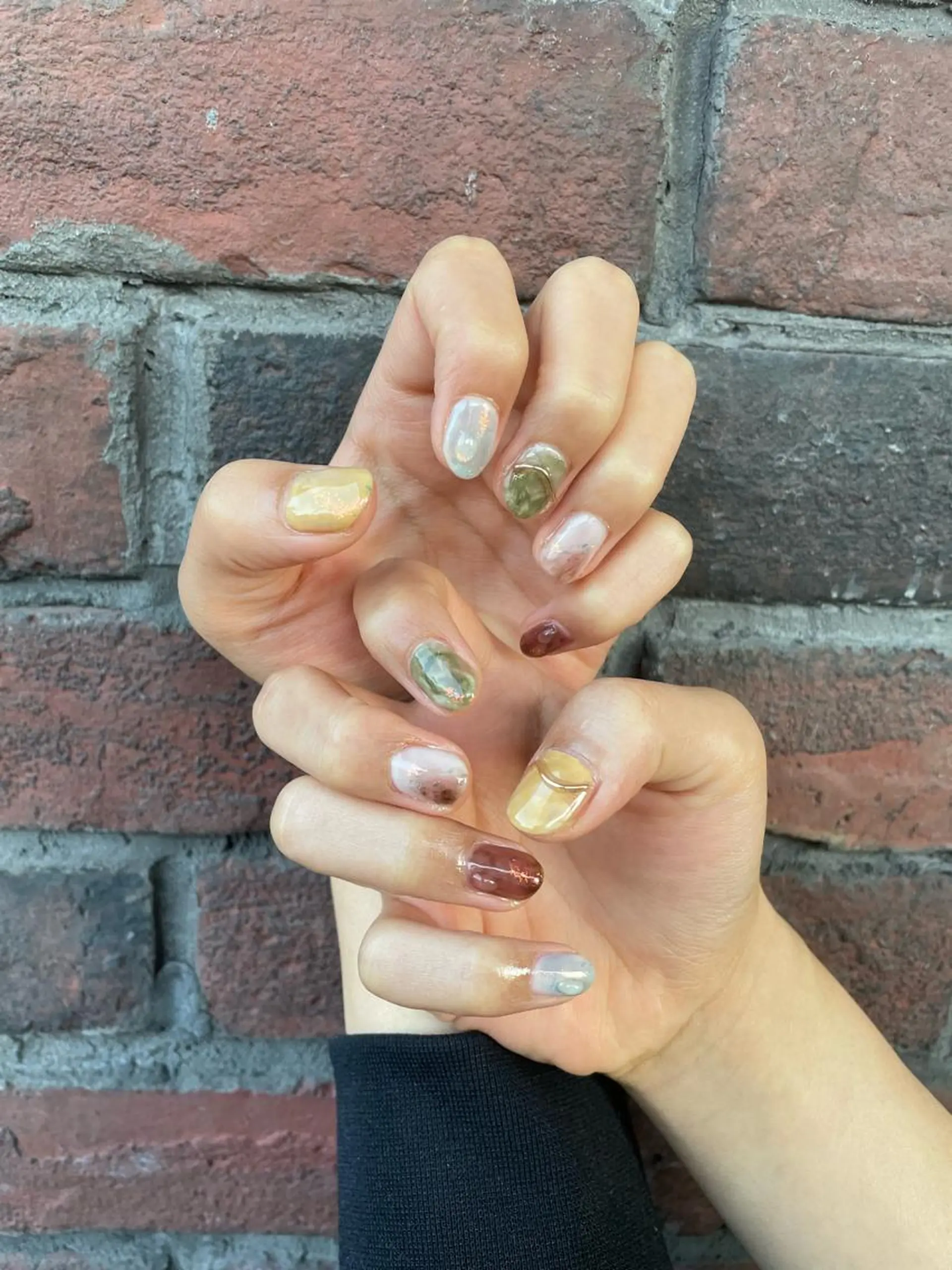 ネイル 成瀬 妃生路のヘアスタイル