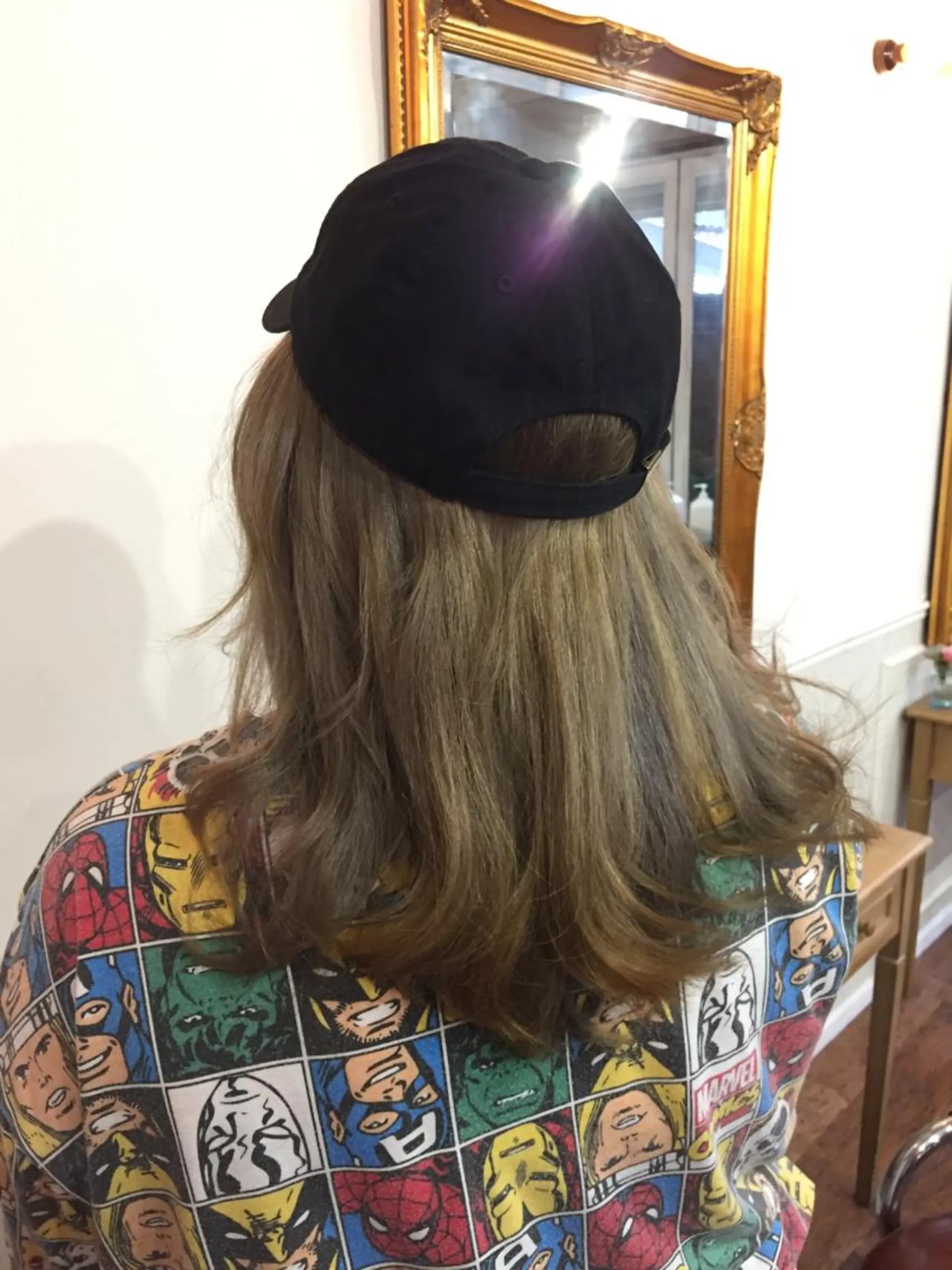 セミロング カラー ブリーチ 松田 由貴のヘアスタイル