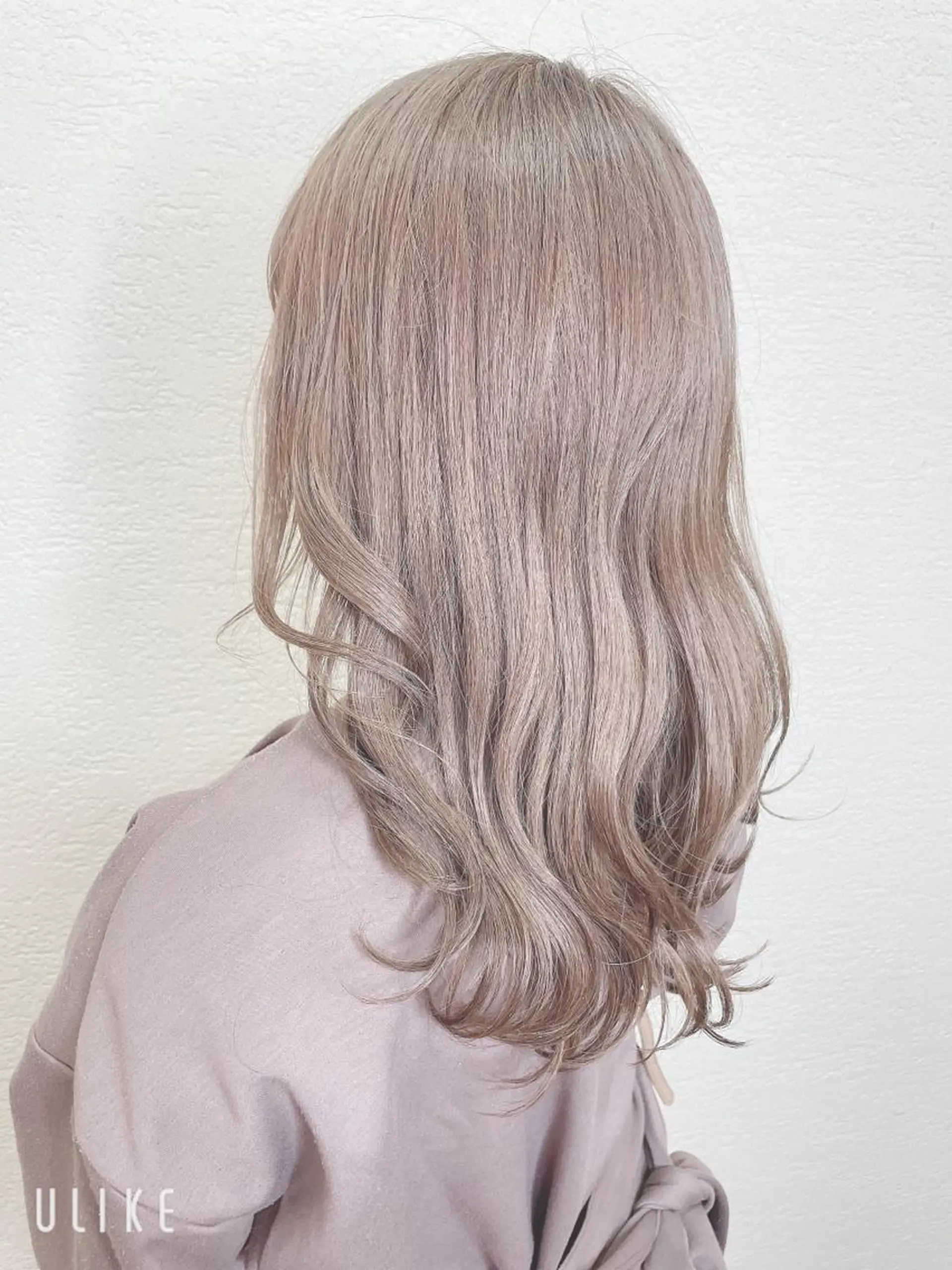 ロング カラー グレージュ ミルクティーグレージュ カット ヘアカラー トリートメント ❣️モードケイズ塚口 和田一将のヘアスタイル