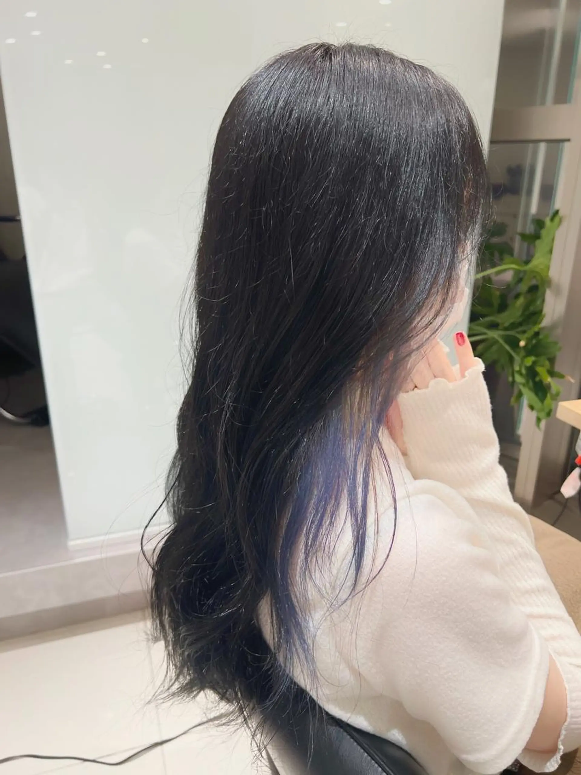 ロング カラー シルバー ヘアカラー トリートメント ヘッドスパ ヘアセット 艶くすみカラー ‎/縮毛/川添桃花‎のヘアスタイル