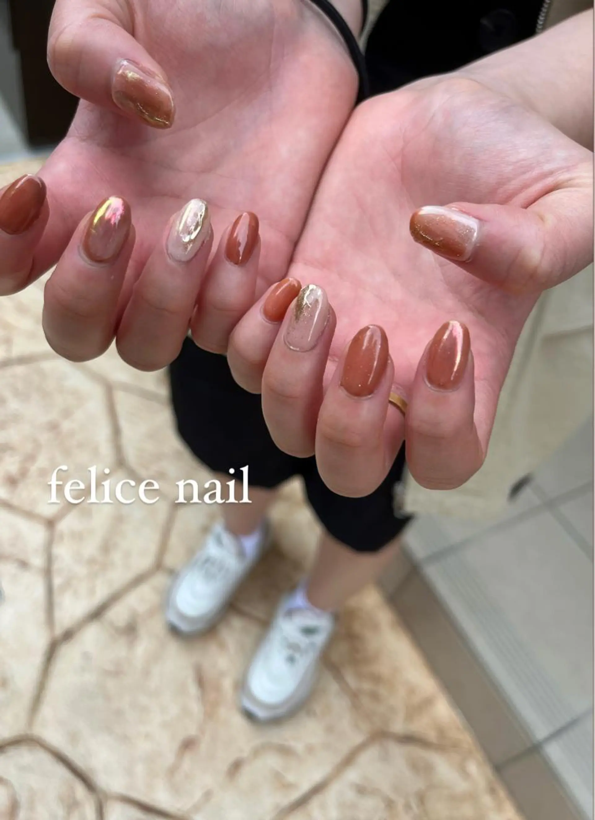 ネイル オーロラネイル ゴールド オレンジ ホワイト felice nailのネイルデザイン