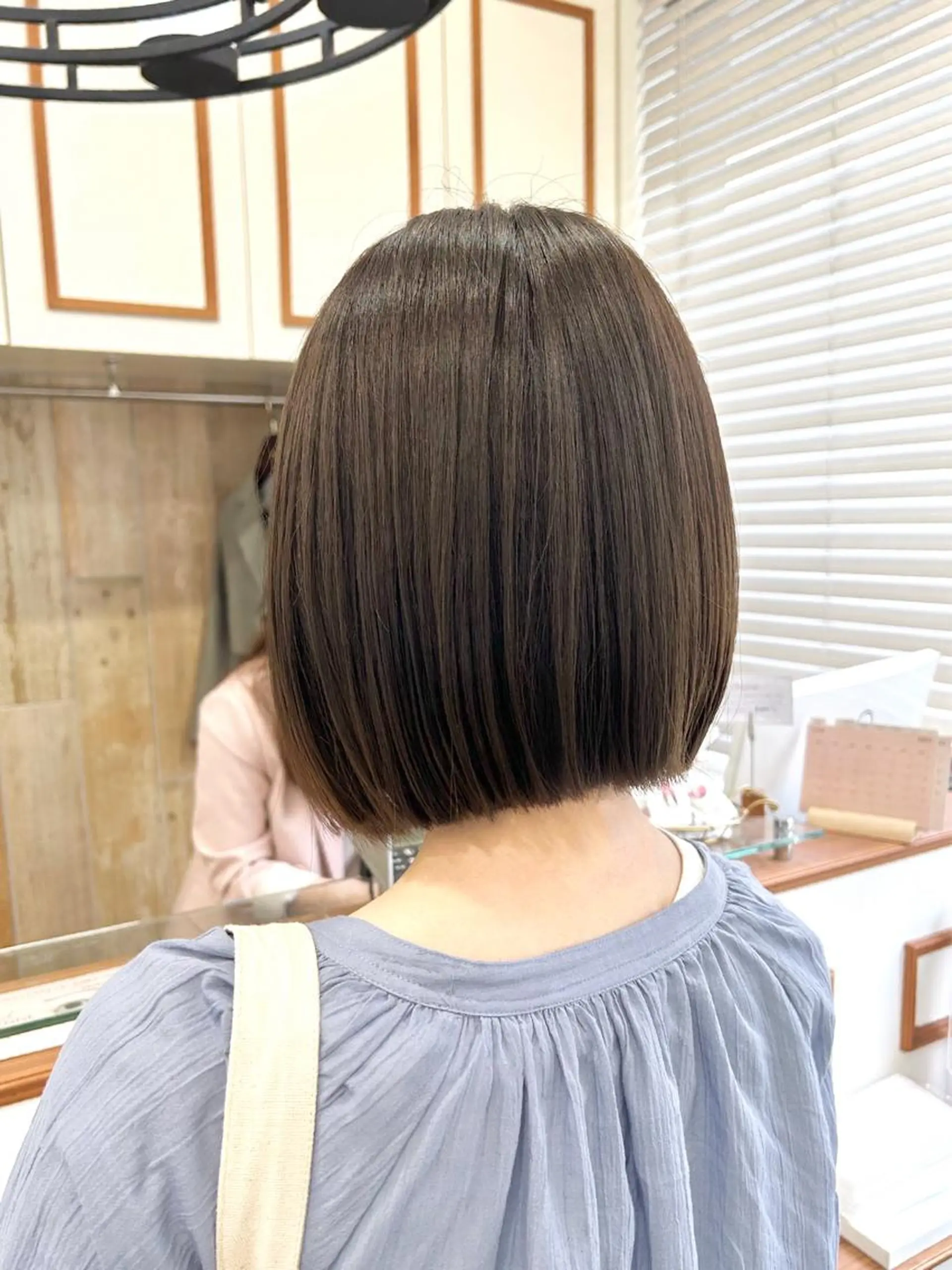 ショート カラー カット ヘアカラー トリートメント ぱつっとボブ/ 小野あかねのヘアスタイル