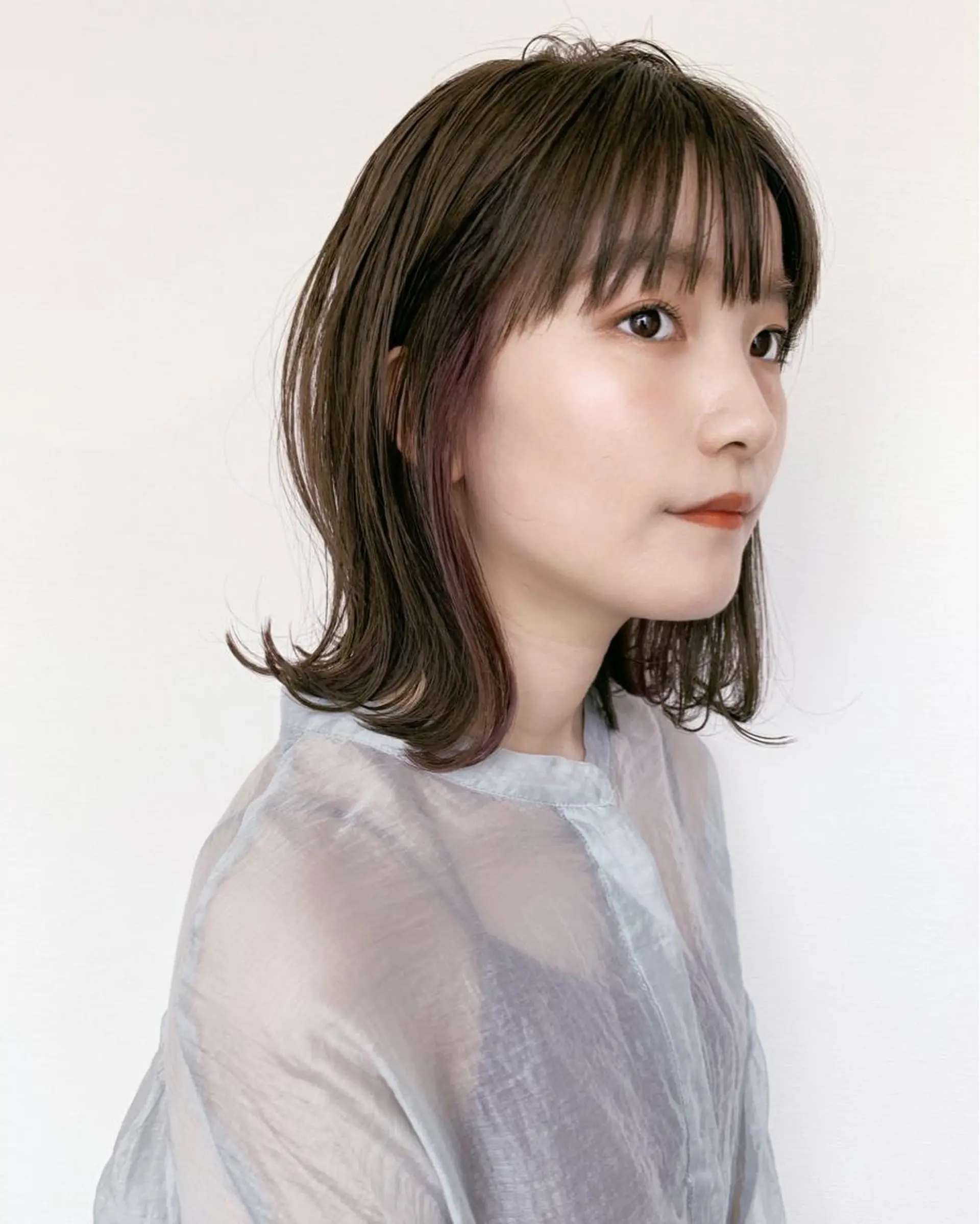 ミディアム ヘアカラー シンマ チヒロのヘアスタイル