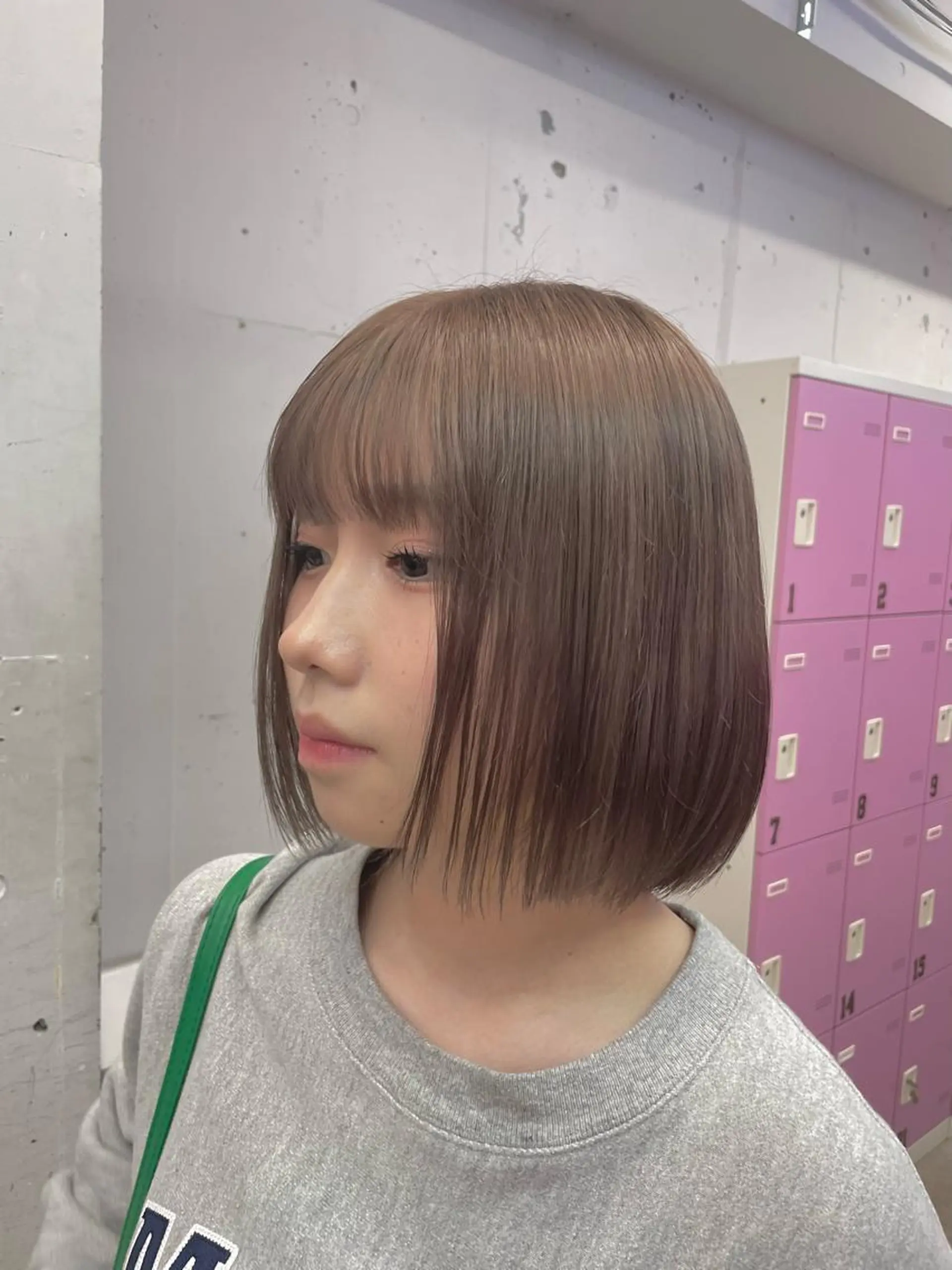 ショート カラー ザクザクレイヤー 🍀/ブリーチ/小田のヘアスタイル