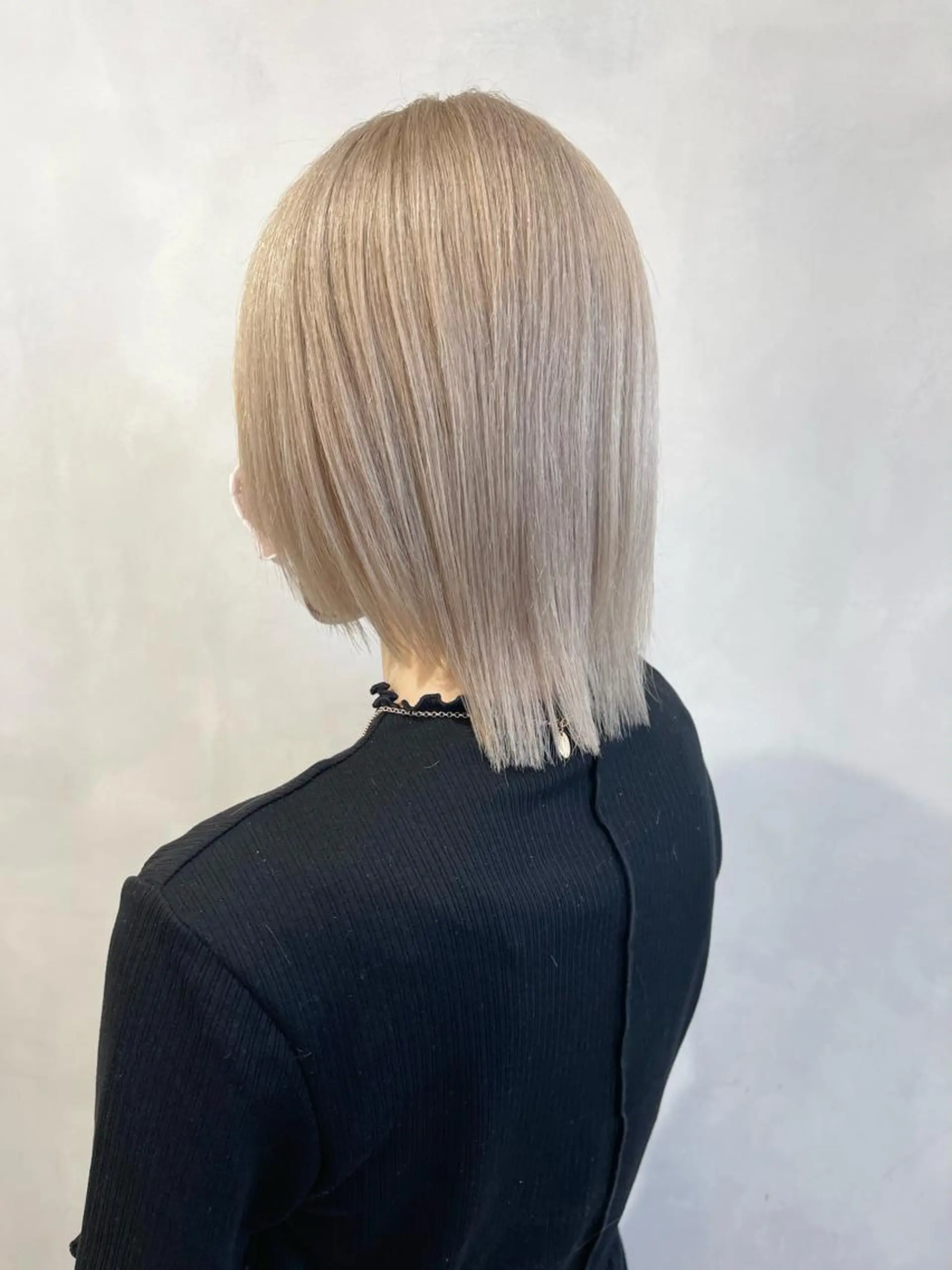 ミディアム カラー ベージュカラー ブリーチ ホワイトベージュ カット ヘアカラー トリートメント 🦋レイヤーカット ミドリカワ🦋のヘアスタイル