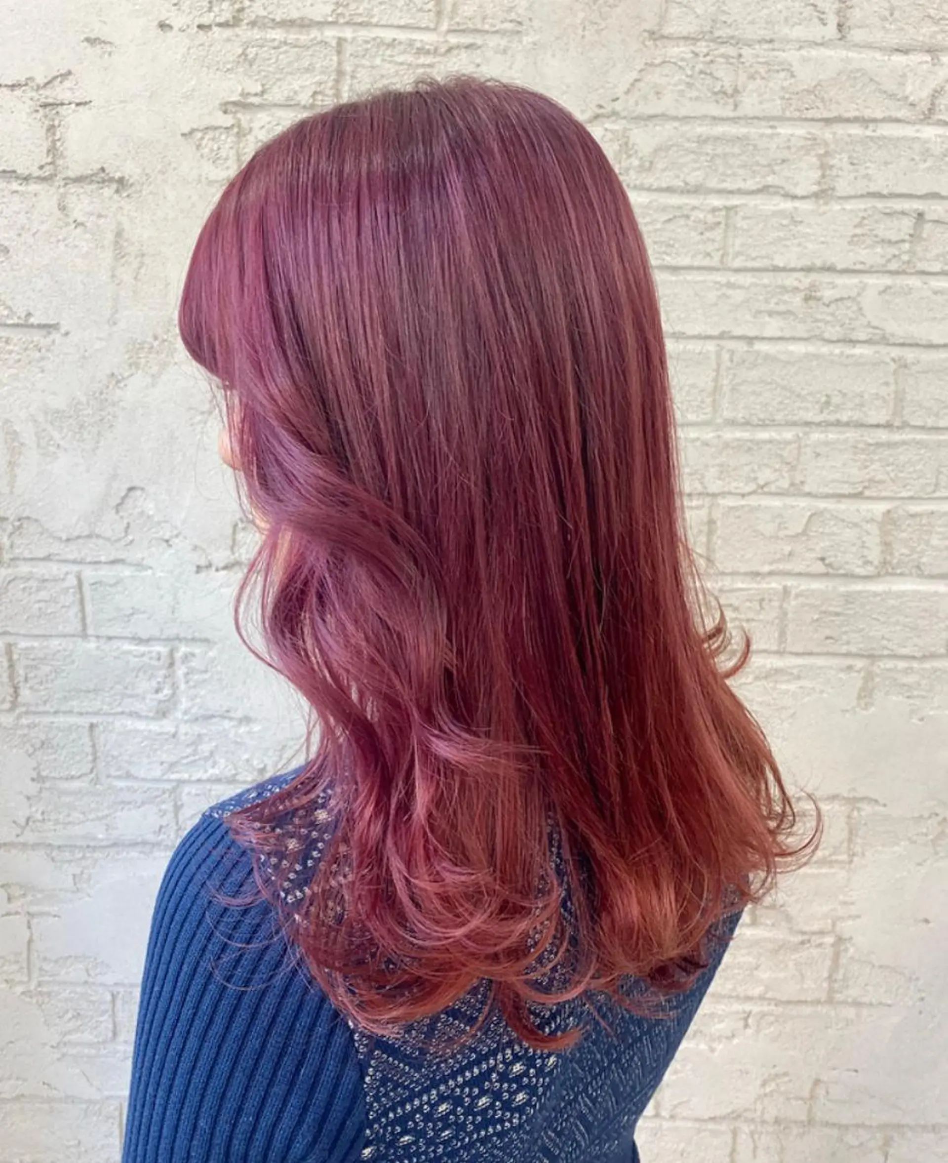 ロング カラー オリーブ/アッシュ やわらか透明感カラーのヘアスタイル