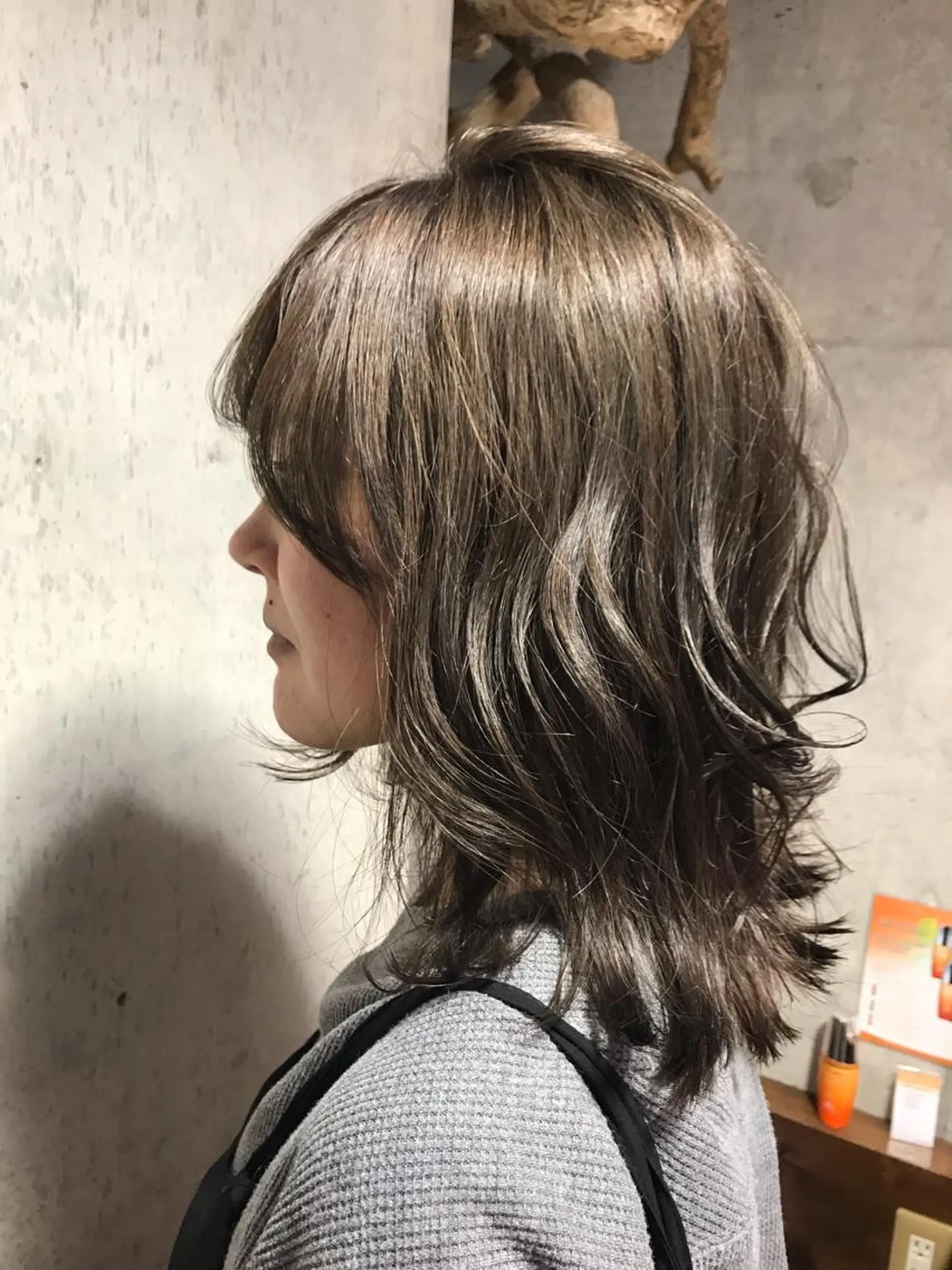 カラー 坂野 結子のヘアスタイル