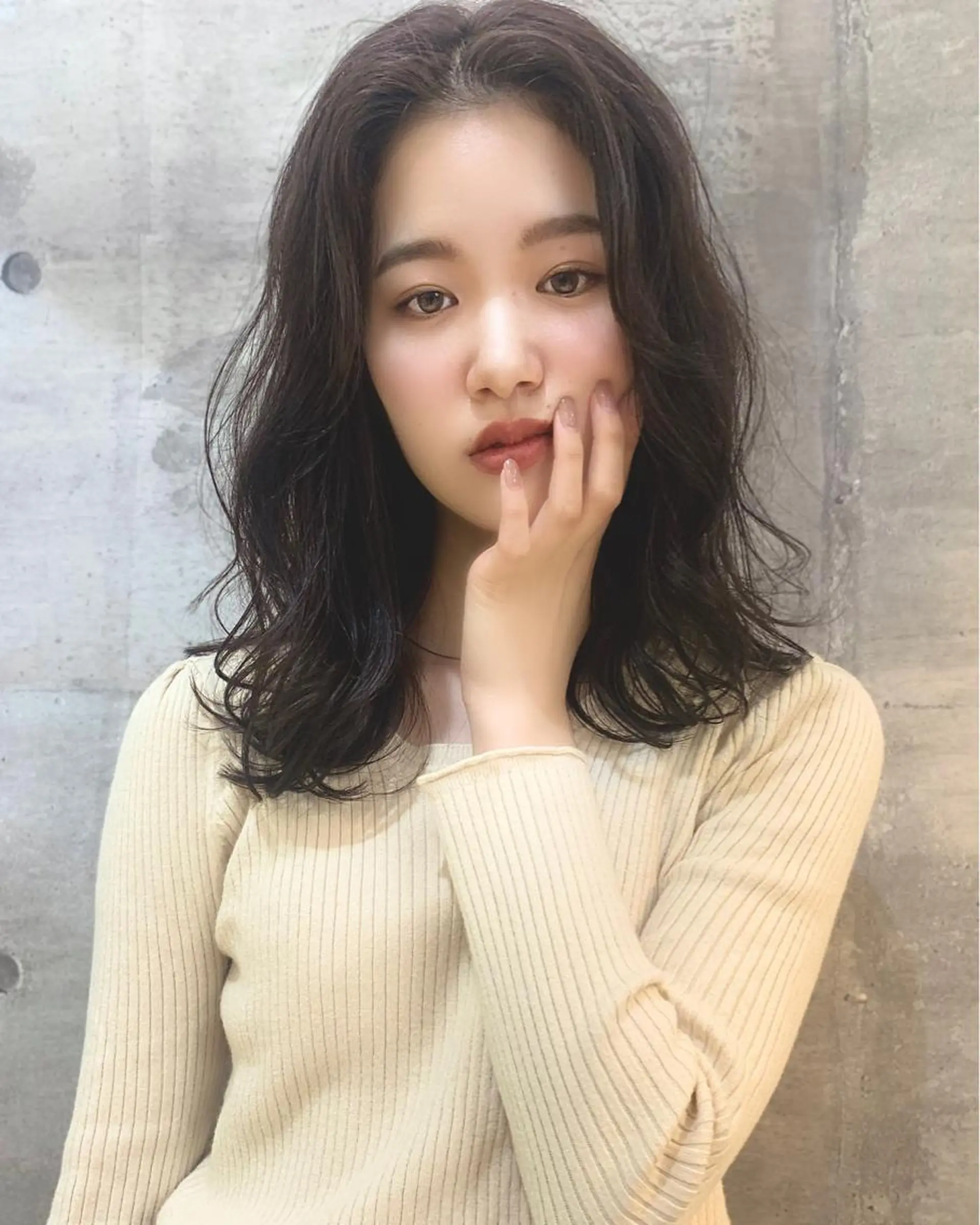 ミディアム カラー パーマ カット パーマ トリートメント 🇺🇸✂️🍟 こんあゆみのヘアスタイル