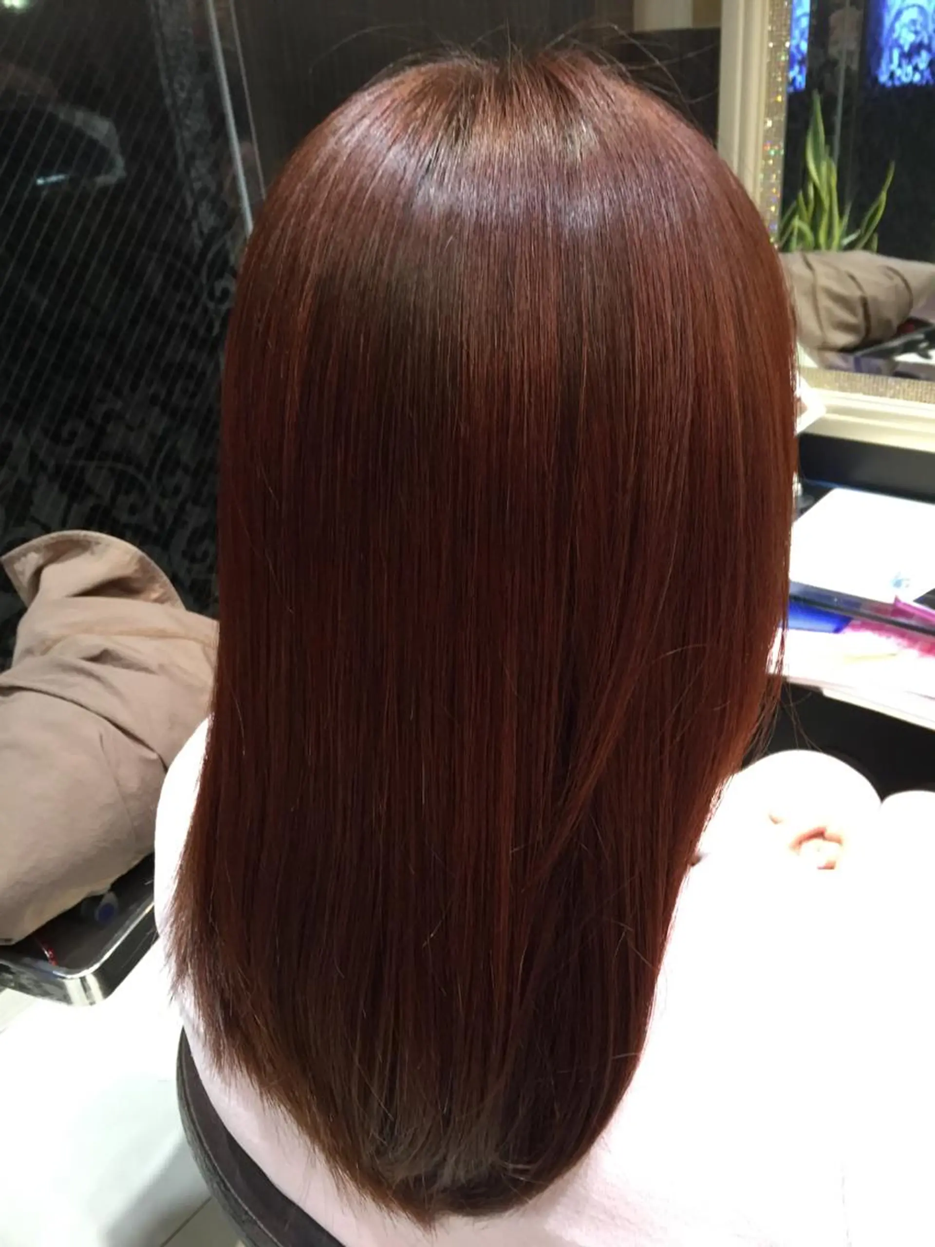 ミディアム レッドブラウン yui .のヘアスタイル