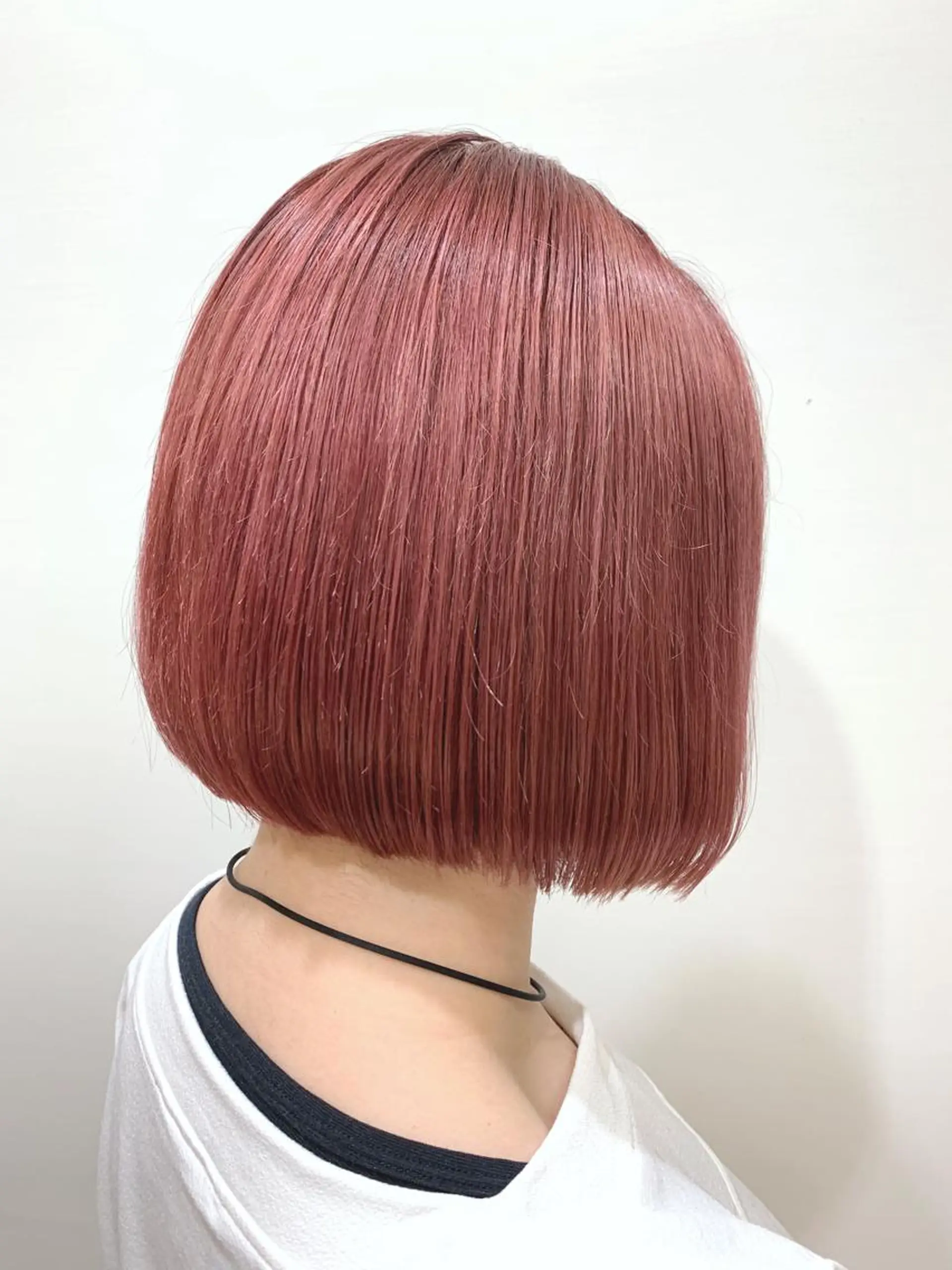 ショート カラー 薄田 珠美のヘアスタイル