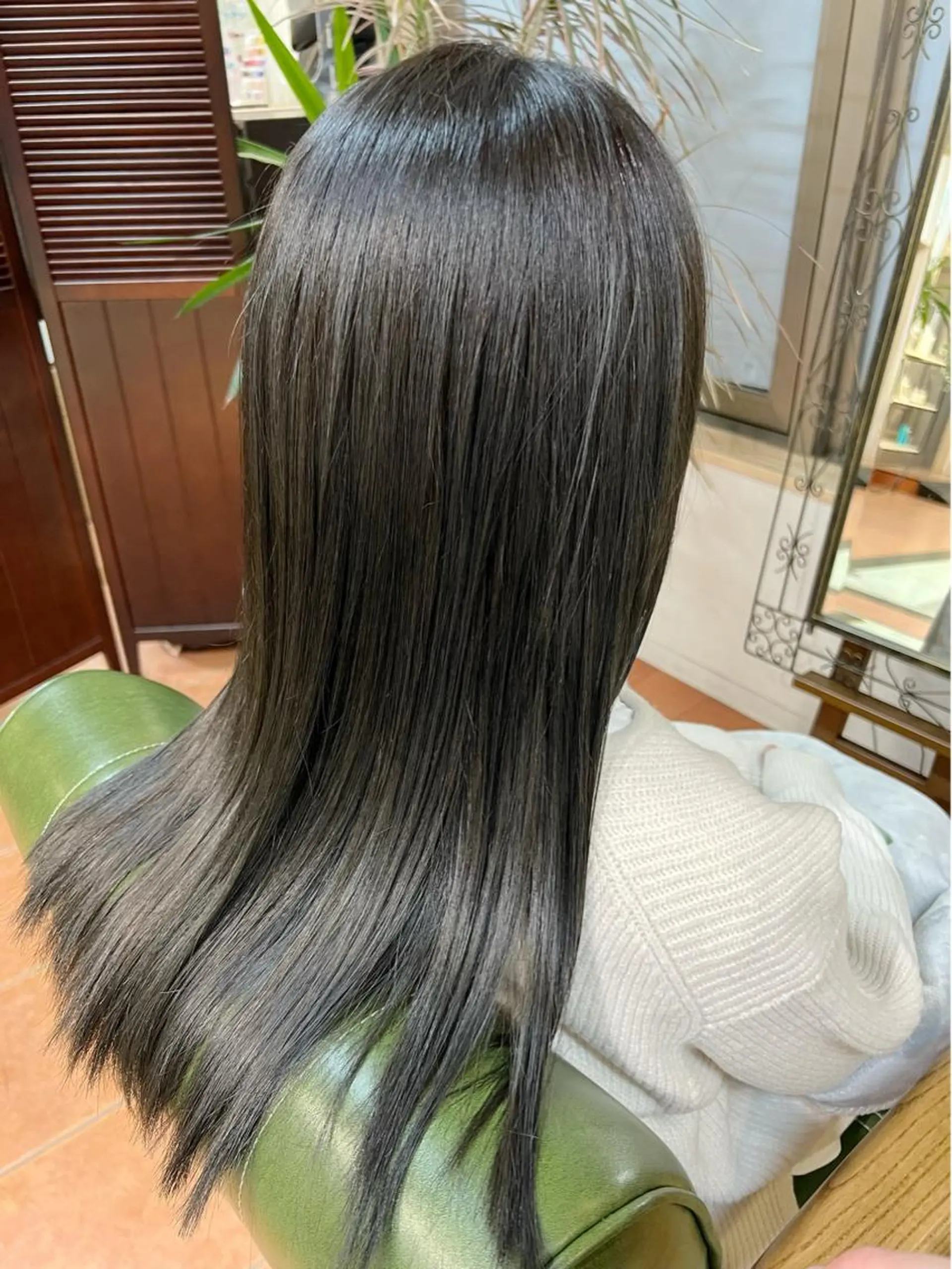 ロング カラー カット ヘアカラー トリートメント 石井 佑樹のヘアスタイル