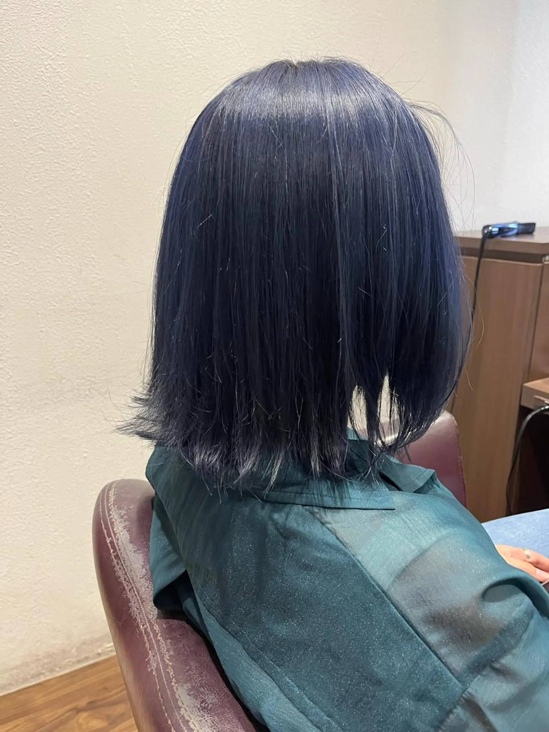 ミディアム カラー ブルーカラー ヘアカラー 松崎 崇のヘアスタイル