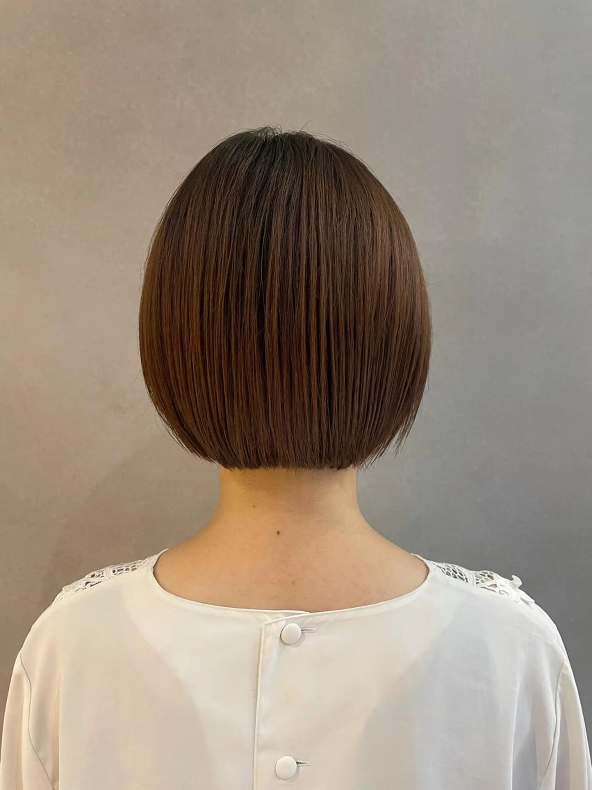 ショート ミストバング ボブ デザインカット 学生 似合わせカット 土佐 優奈のヘアスタイル