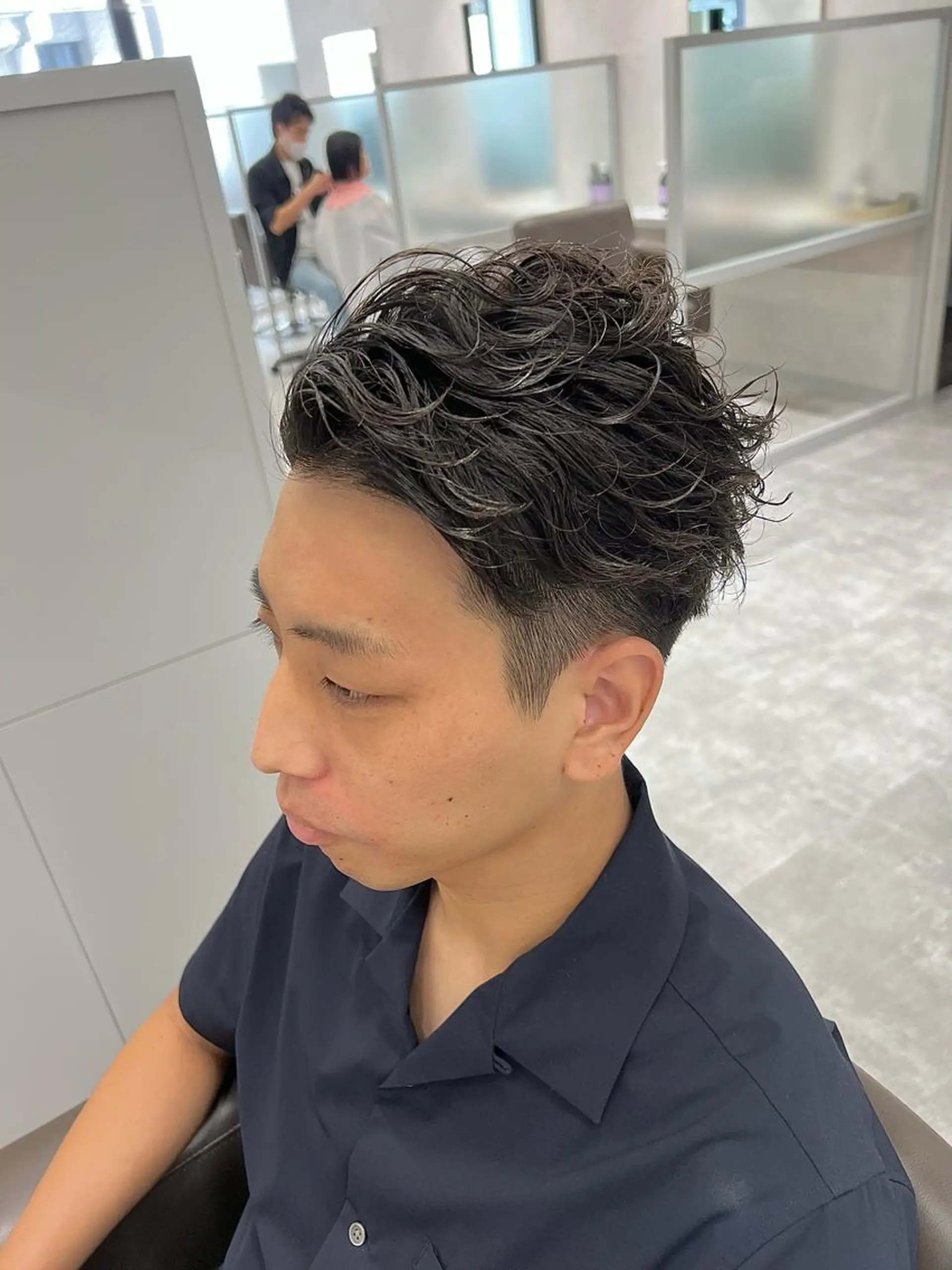 ショート カラー パーマ メンズ 関西センターパート メンズモデル募集のヘアスタイル