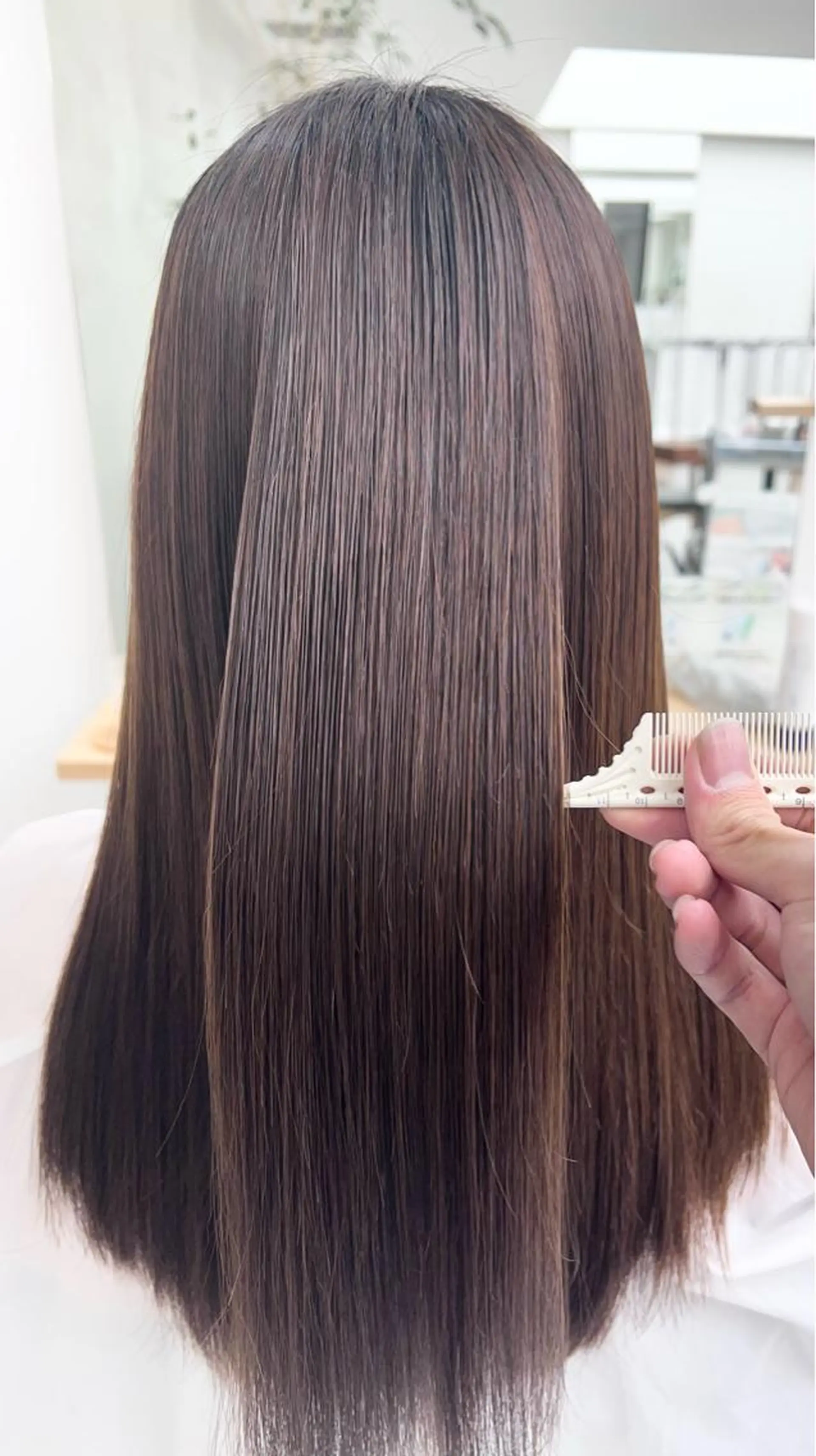 セミロング パーマ ヘアカラー トリートメント 【くせ毛さんのお悩み 解決🍀】栗橋のヘアスタイル