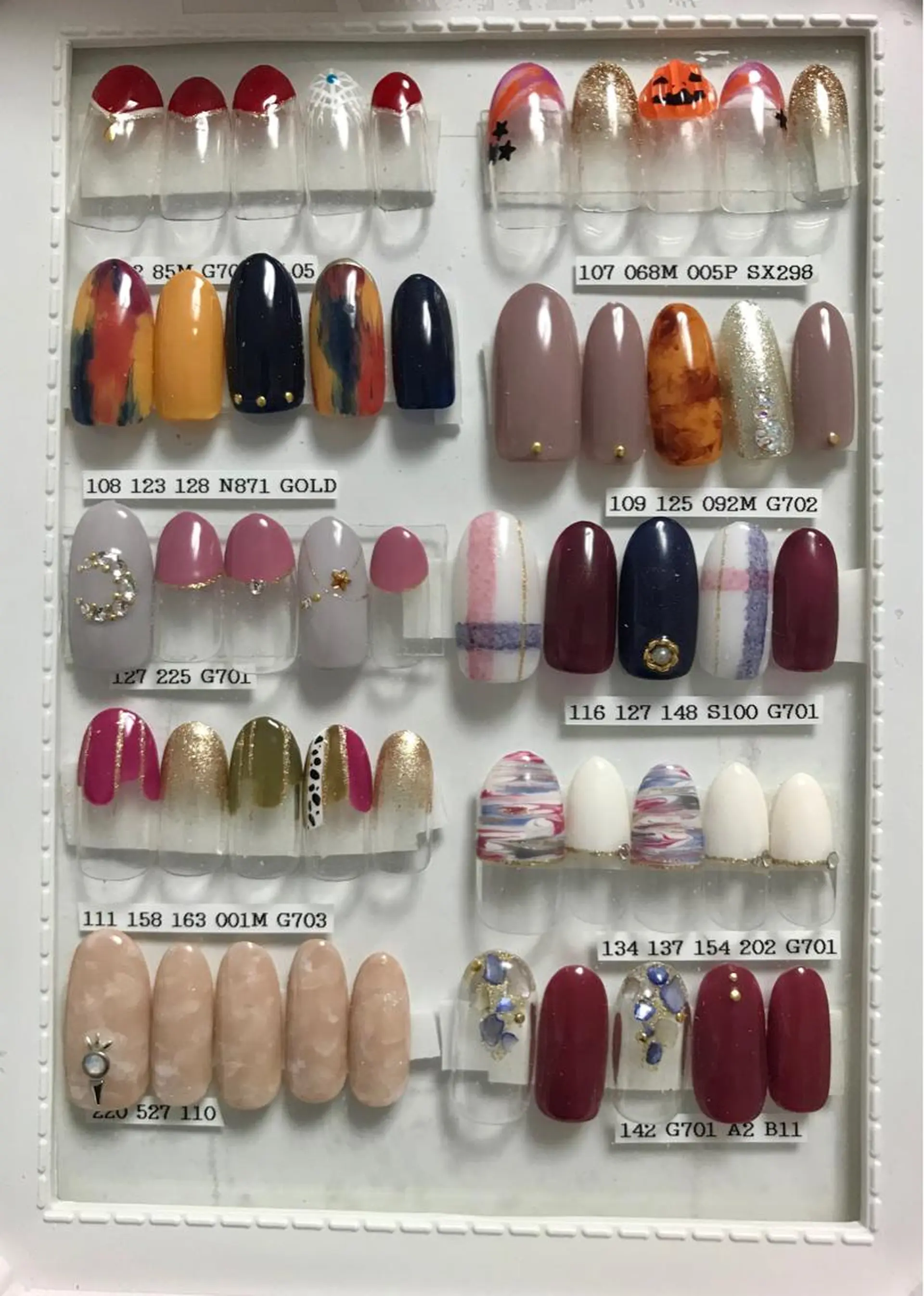 ネイル ジェルネイル ストーンネイル Verest 西荻窪のネイルデザイン