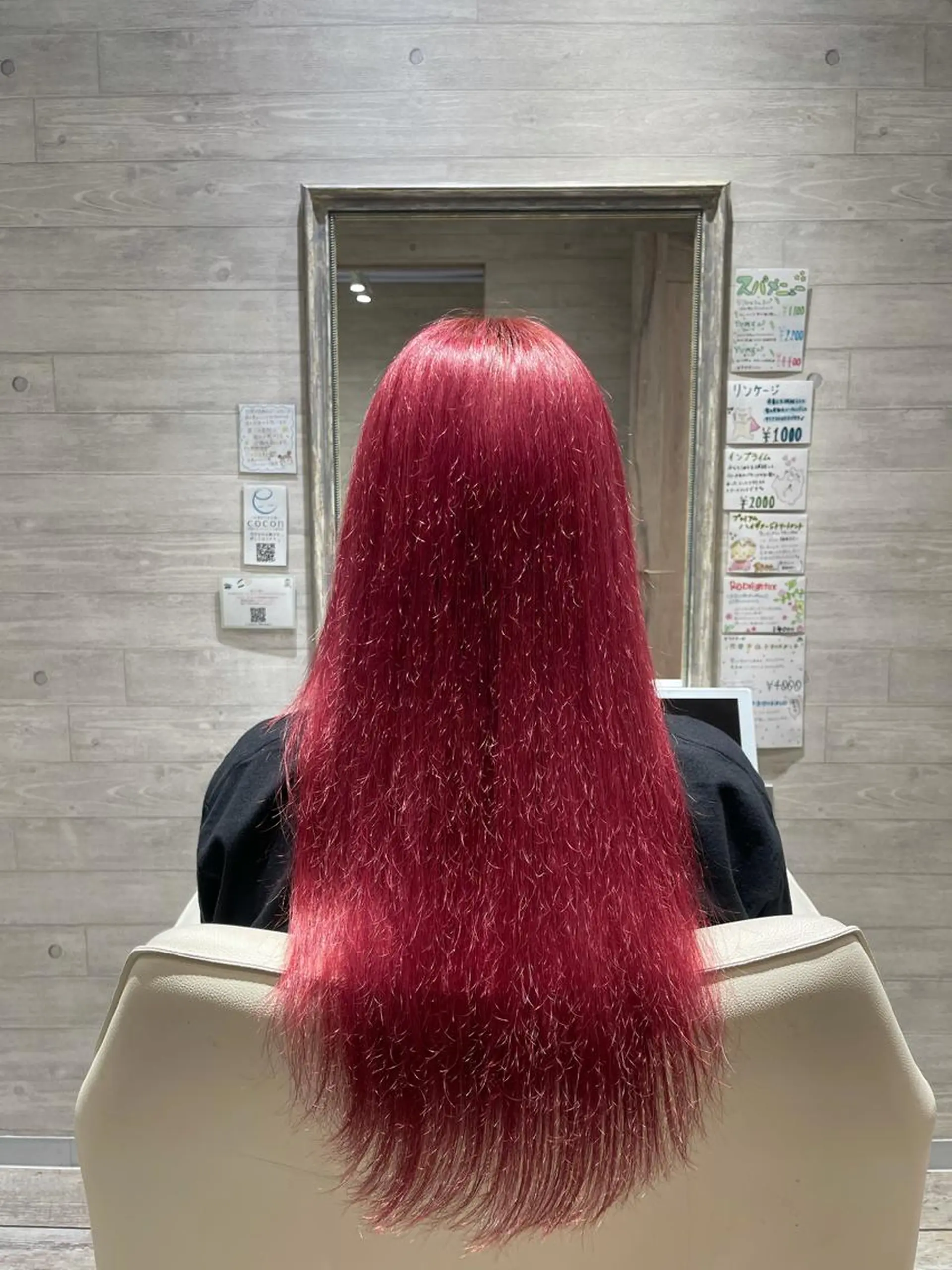 ロング ハイトーン ／ レイヤー/吉田陸斗のヘアスタイル