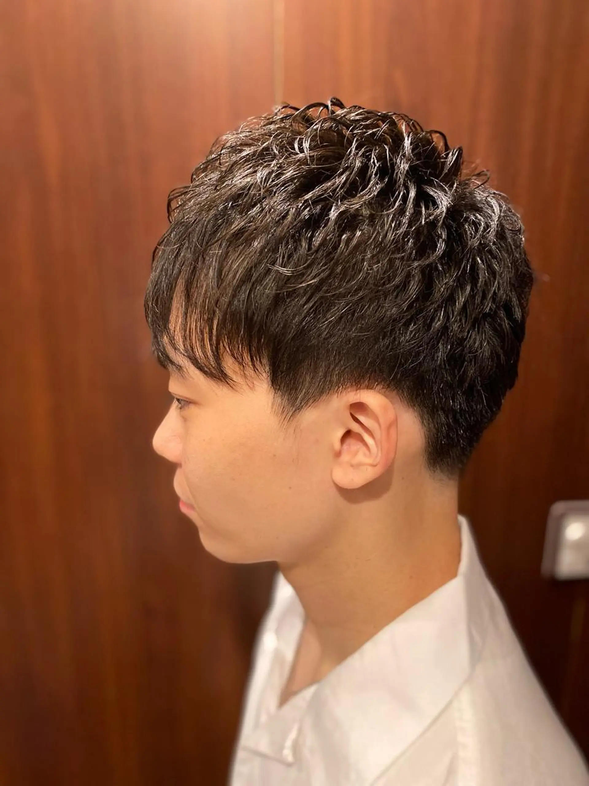 ショート パーマ メンズ 山田 哲平のヘアスタイル