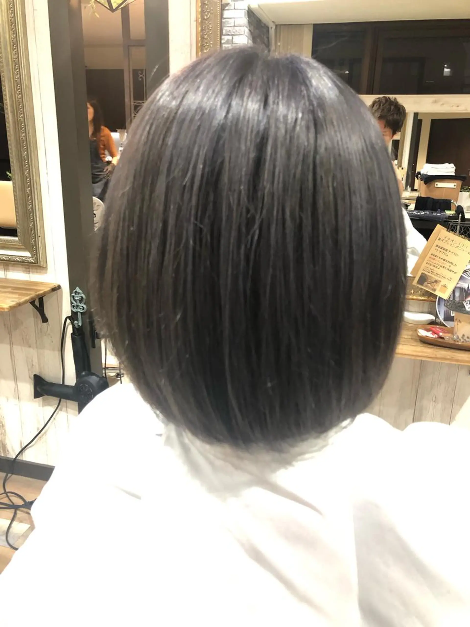 ショート カット ヘアカラー トリートメント 山崎 晃治のヘアスタイル