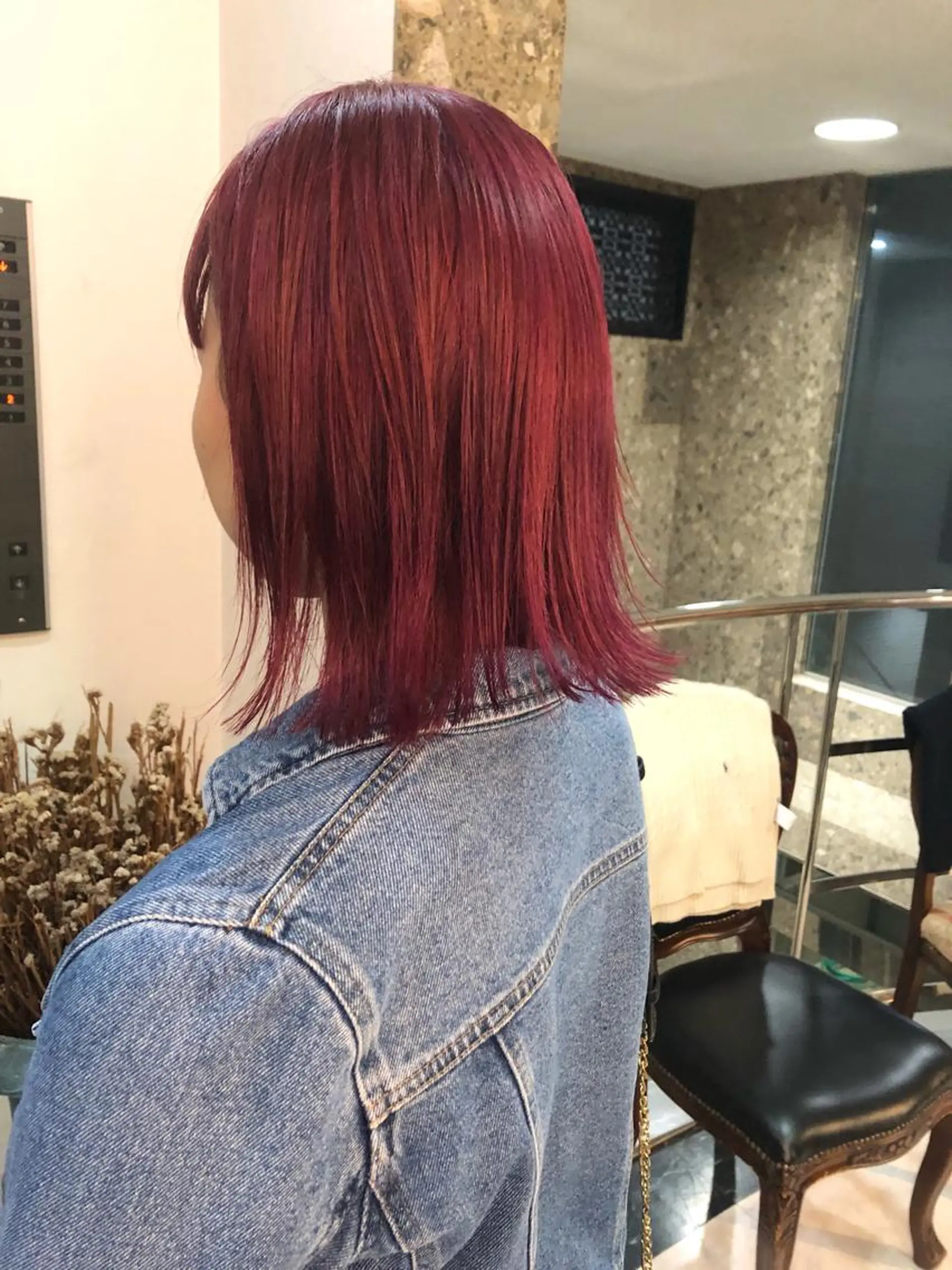 ミディアム カラー ブリーチ ボルドーカラー ケアブリーチ ピンクカラー Pia ツボイ ケイタのヘアスタイル