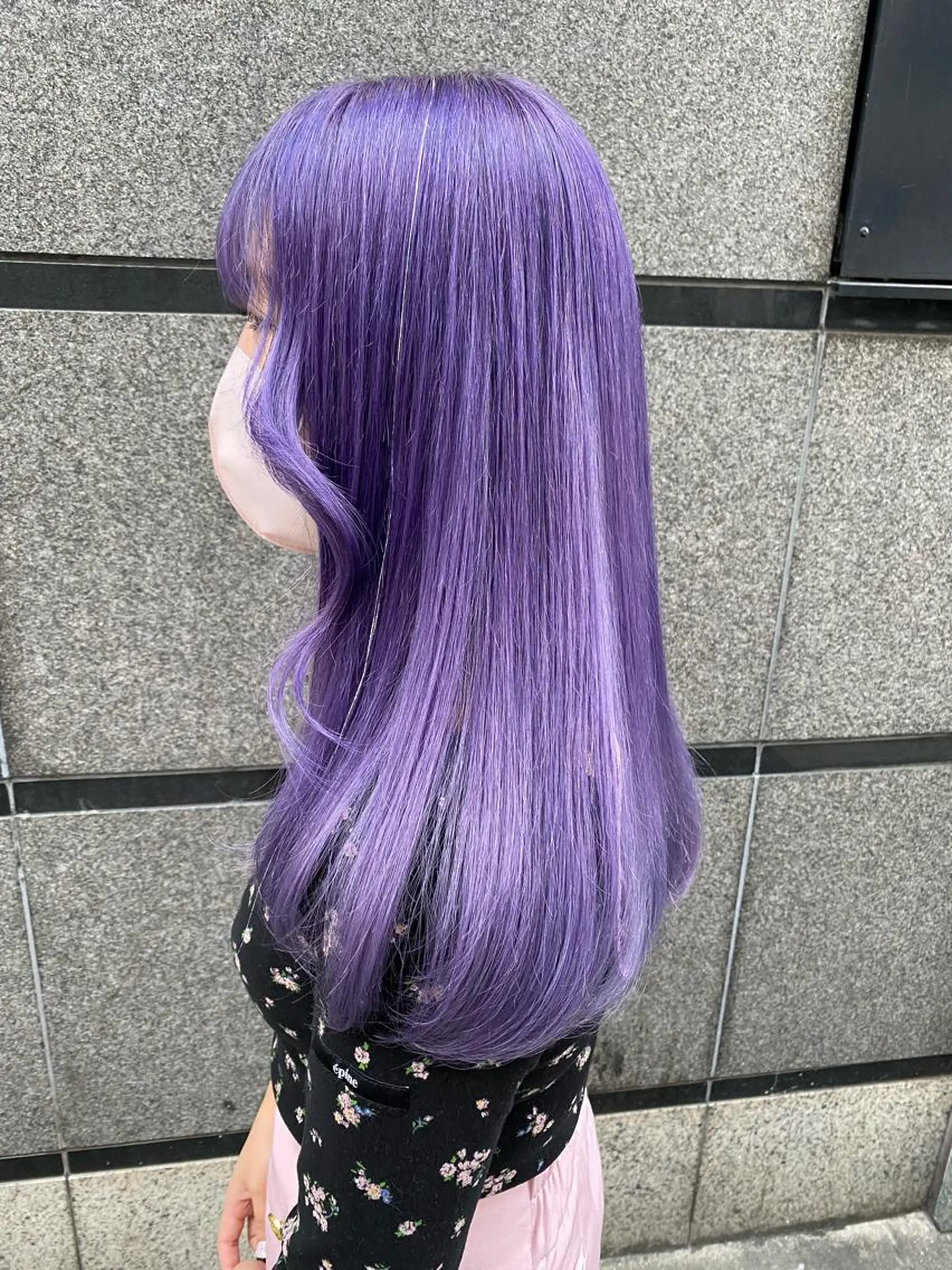 ロング カラー ブリーチ ケアブリーチ パープルカラー ロング 横浜🍒ルーツカラー エクステ／RIEのヘアスタイル