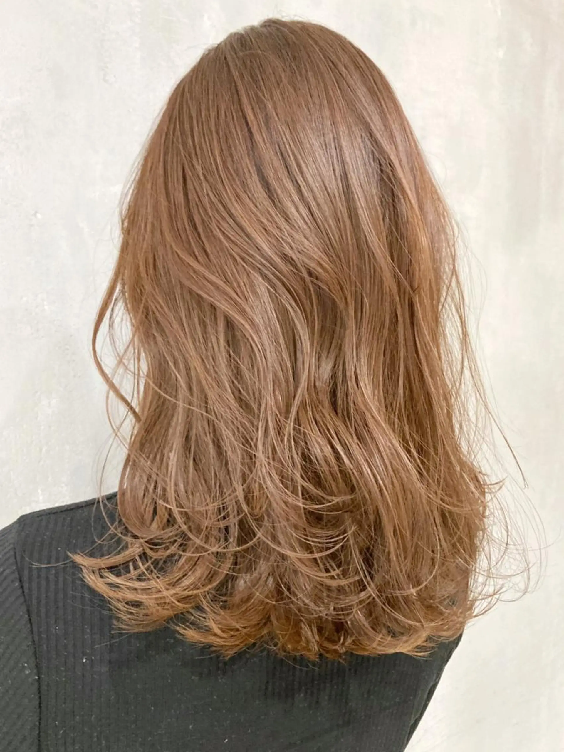 ミディアム カラー パーマ ヘアアレンジ ベージュカラー ブリーチ ブリーチなしカラー ITbyALBUM 藤沢店のヘアスタイル