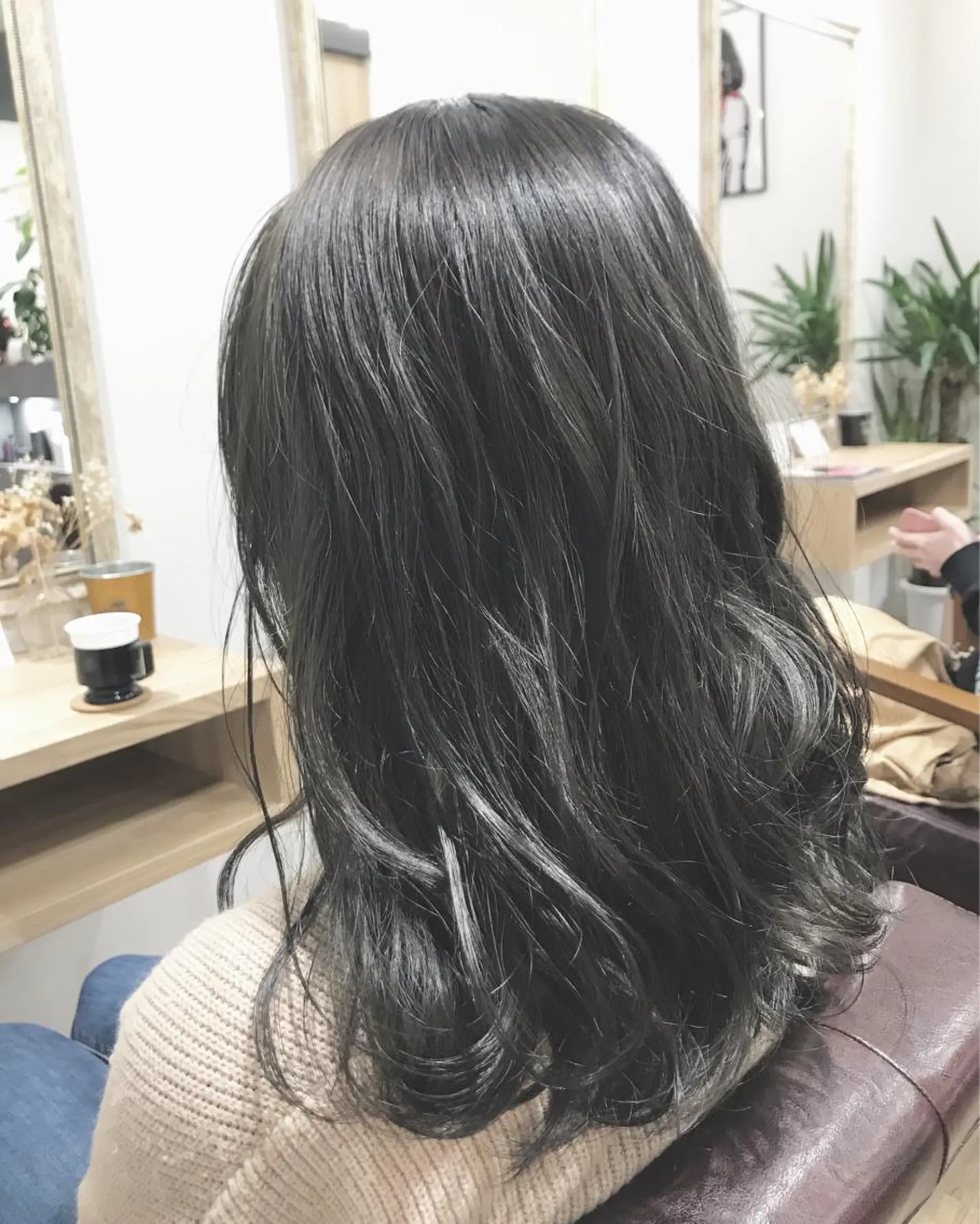 ミディアム カラー ヘアカラー トリートメント 土屋 貴章のヘアスタイル