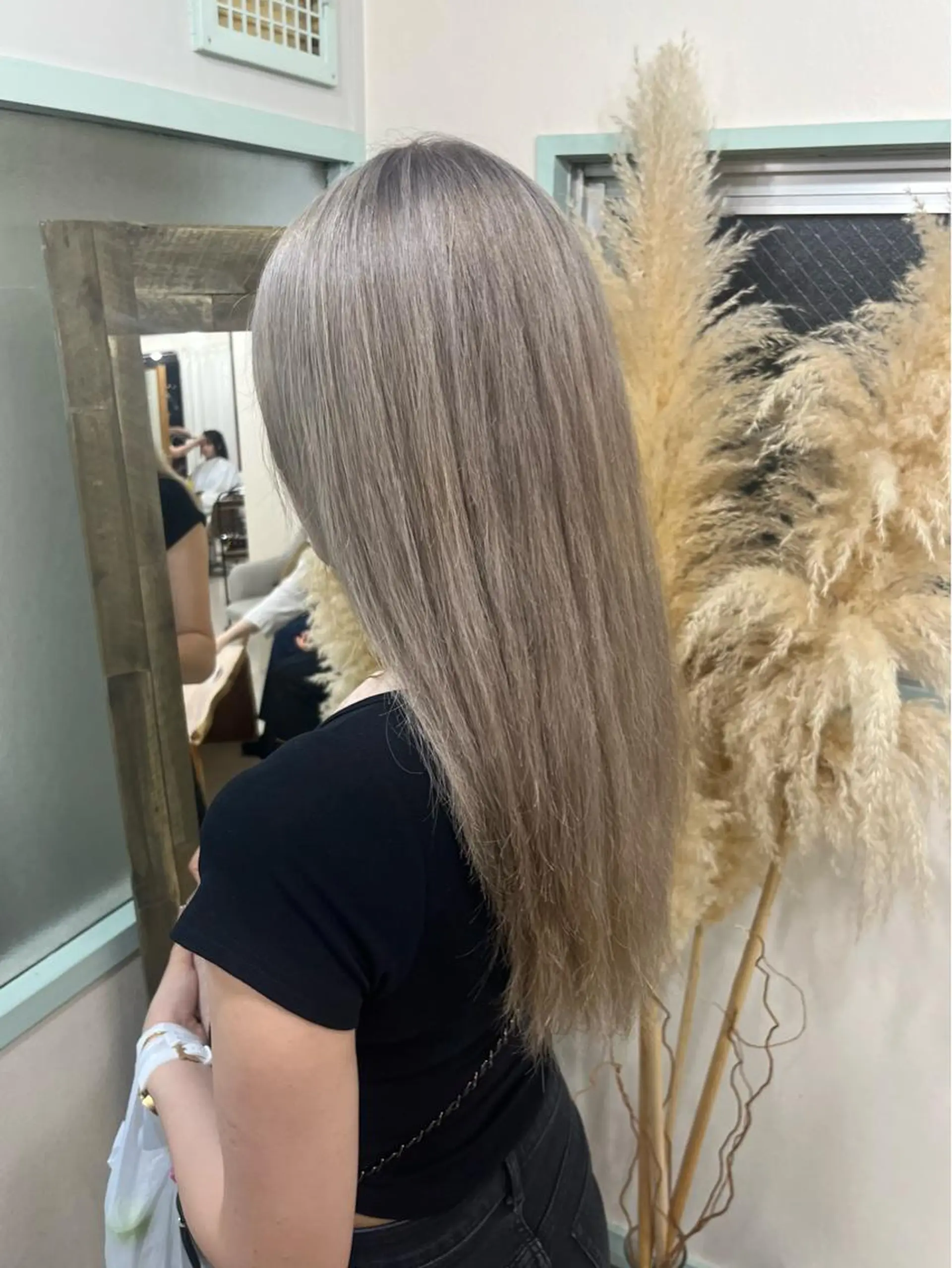 ロング ☀️コミヤマミユ☀️ /パーマ/ハイトーンのヘアスタイル