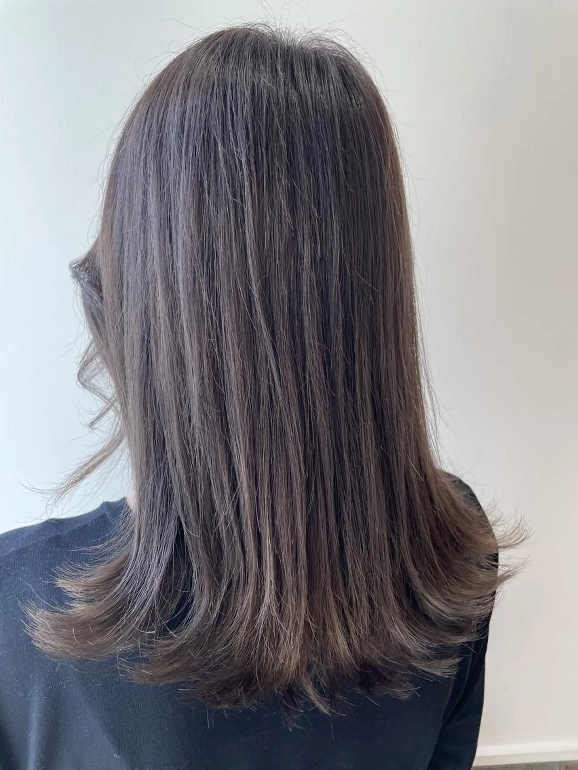 セミロング 中井 茅佳のヘアスタイル