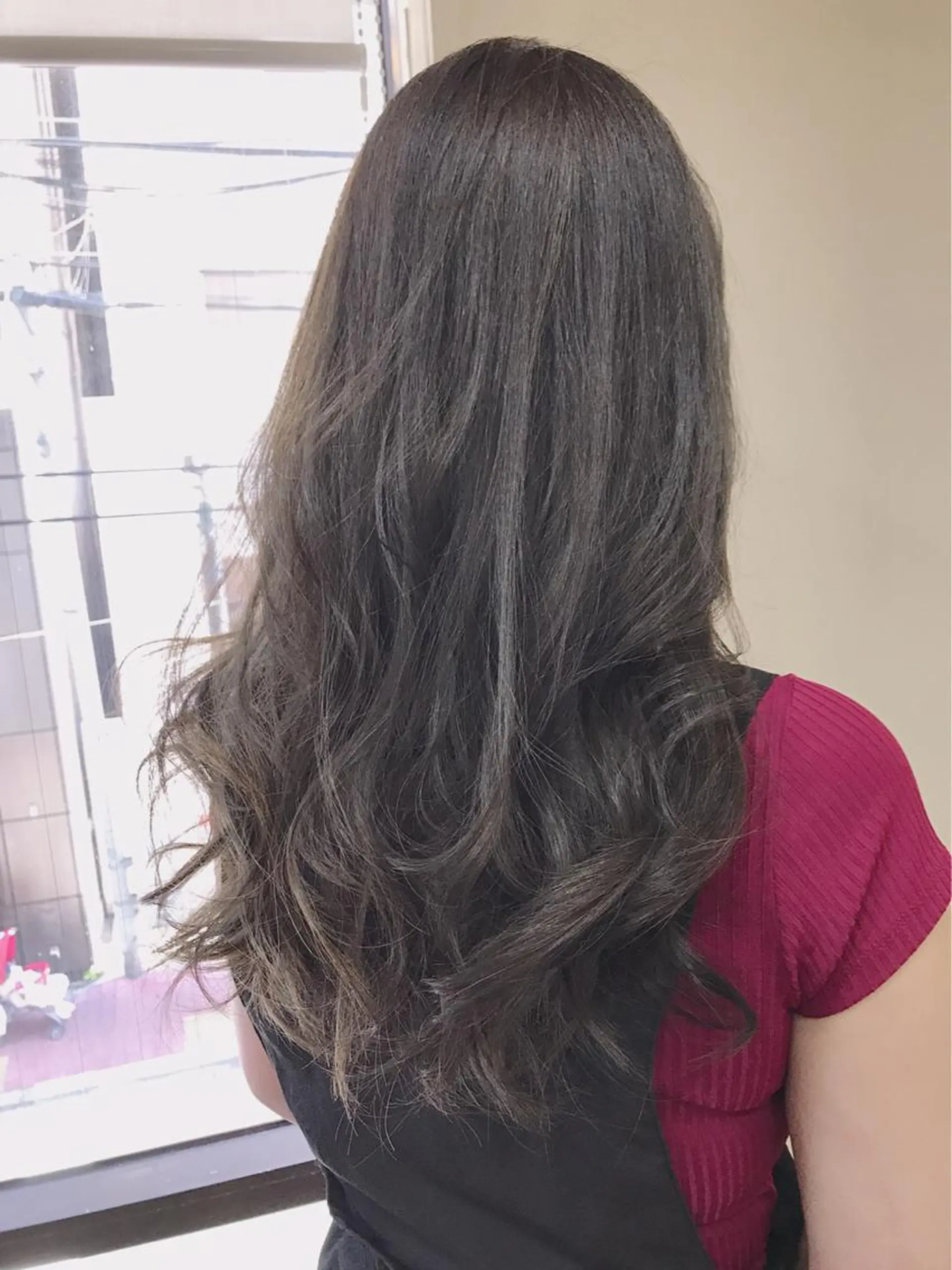 ロング カラー グレージュ ハイライトカラー ハイライト 三谷 知代のマツエク・マツパデザイン