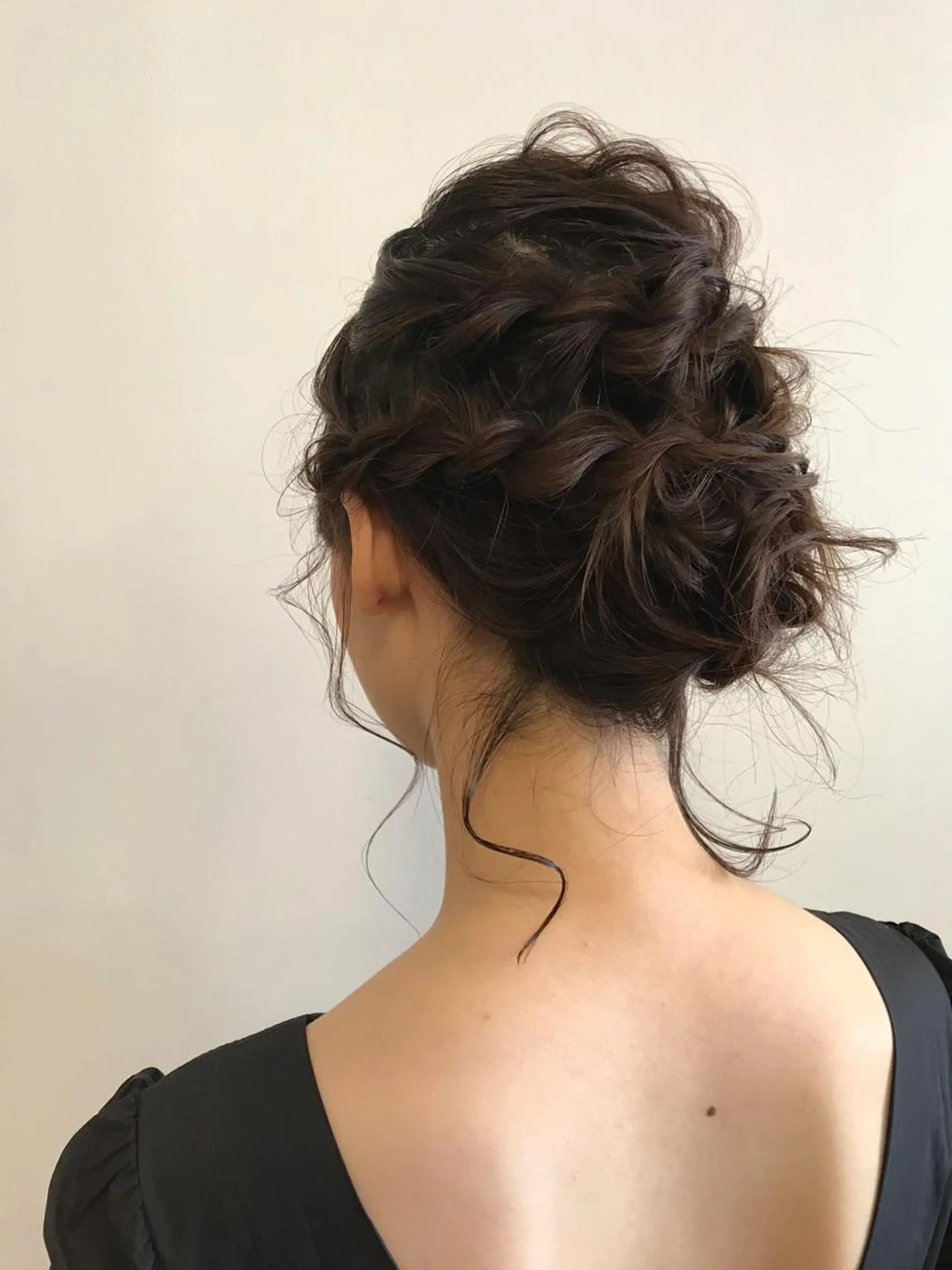 セミロング ヘアアレンジ ローシニヨン 浴衣 デザインカラー🌈 高木リョウのヘアスタイル