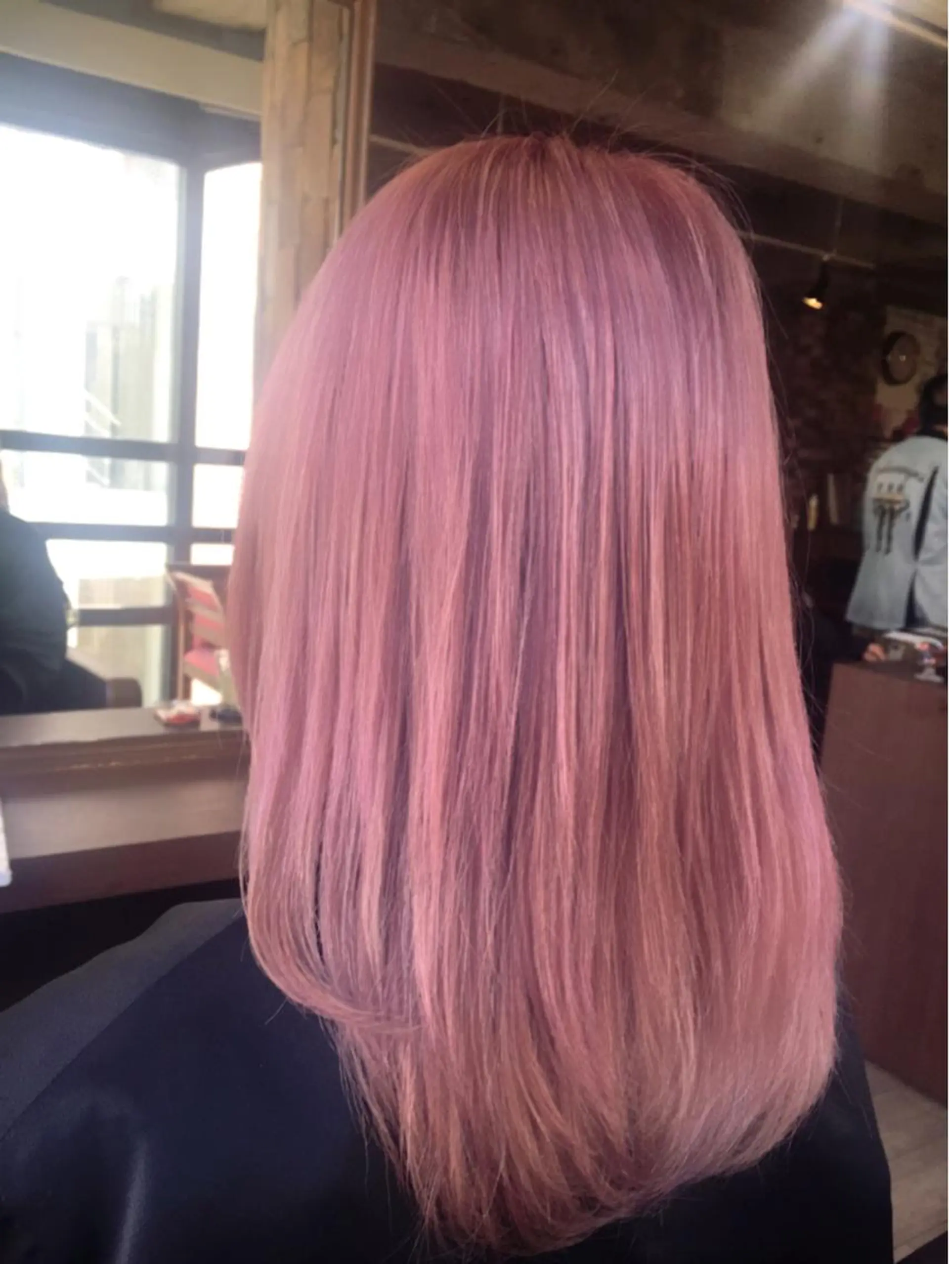 ミディアム カラー 前濱 ノゾミのヘアスタイル