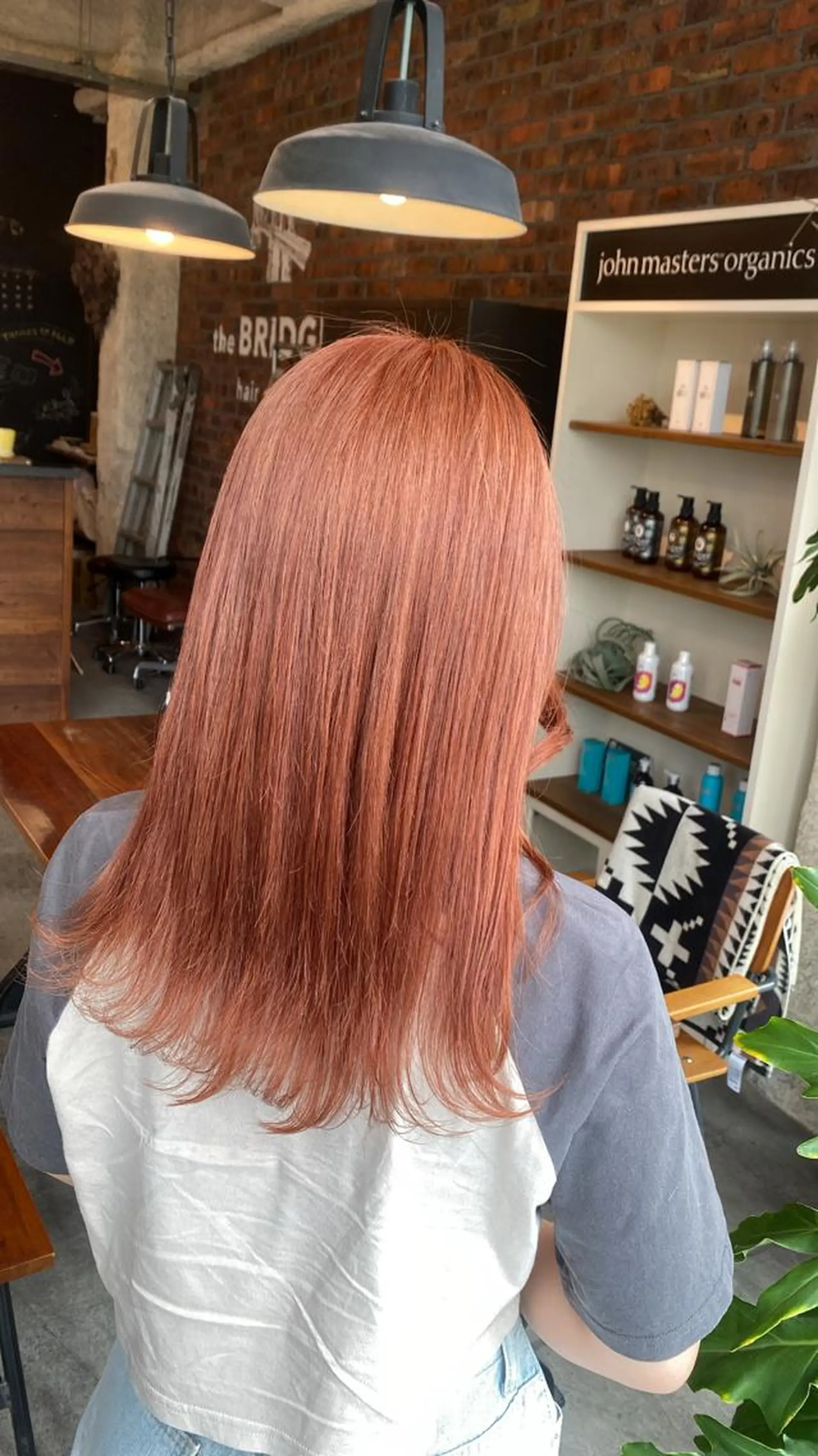 ミディアム カラー オレンジ the BRIDGE 加藤みのりのヘアスタイル