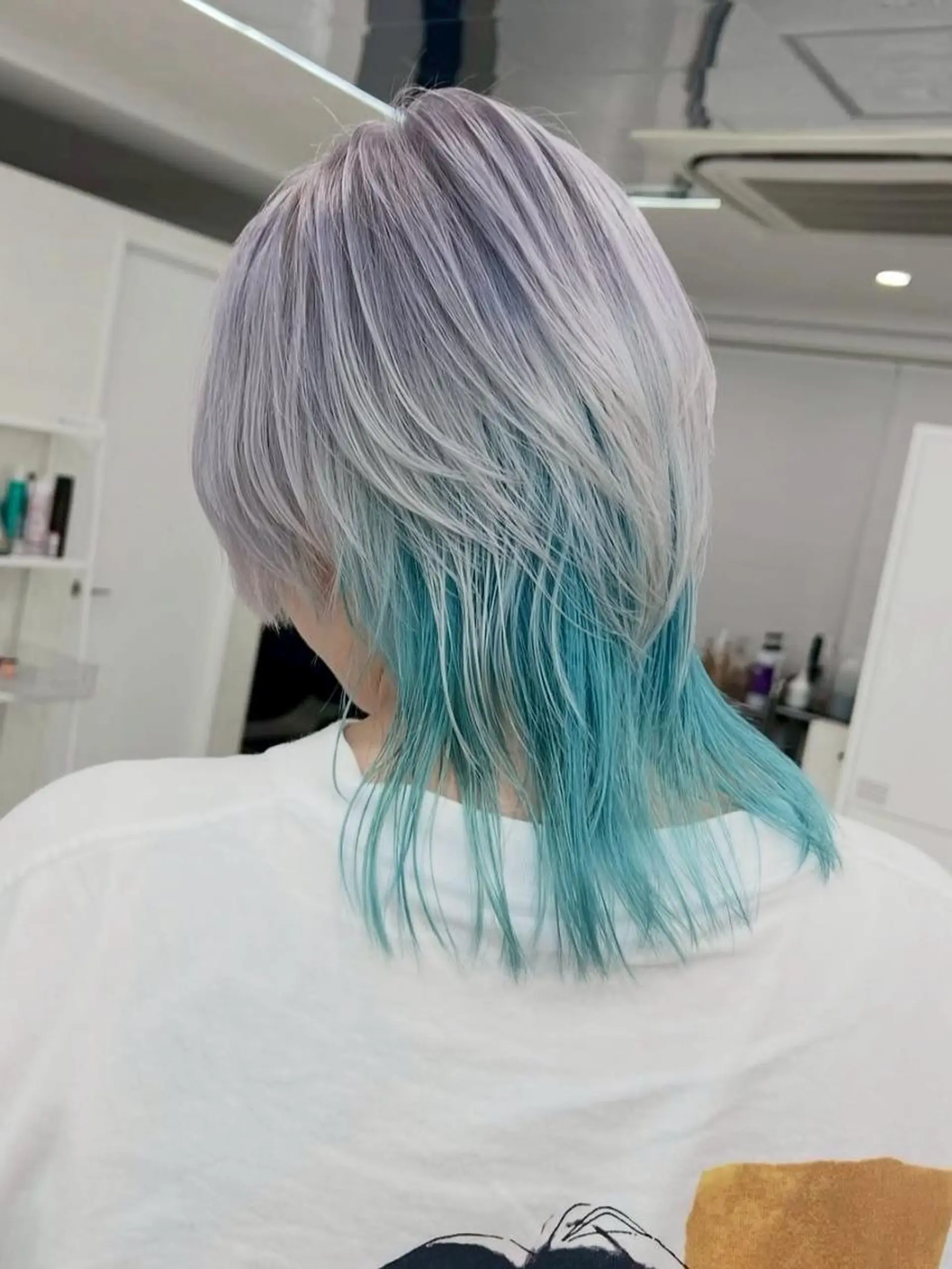 セミロング カラー アディクシーカラー アッシュ バレイヤージュ ベージュカラー ブルーカラー 髪質改善ストレート髪 質改善カラー特化中崎のヘアスタイル