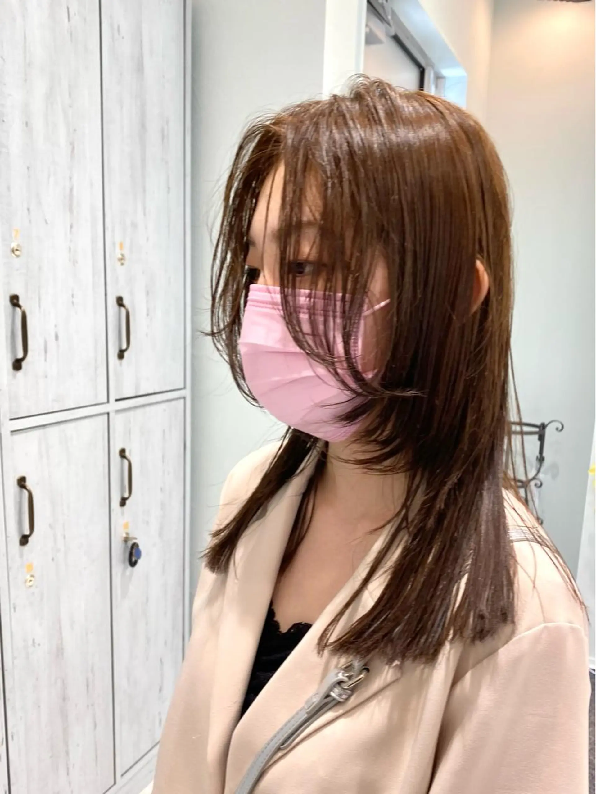 ロング カラー 中川 茜里のヘアスタイル