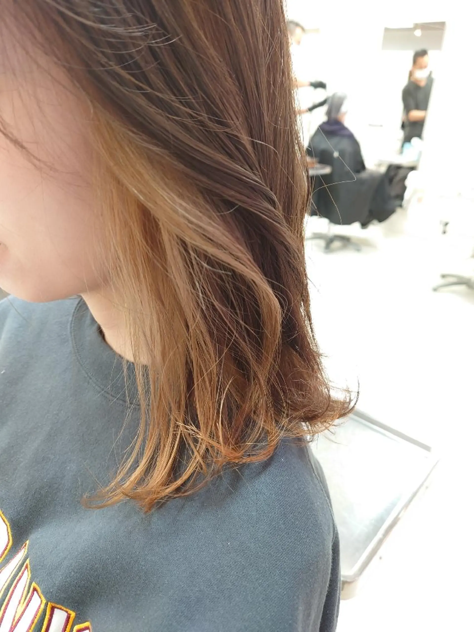 ミディアム nagane sayakaのヘアスタイル