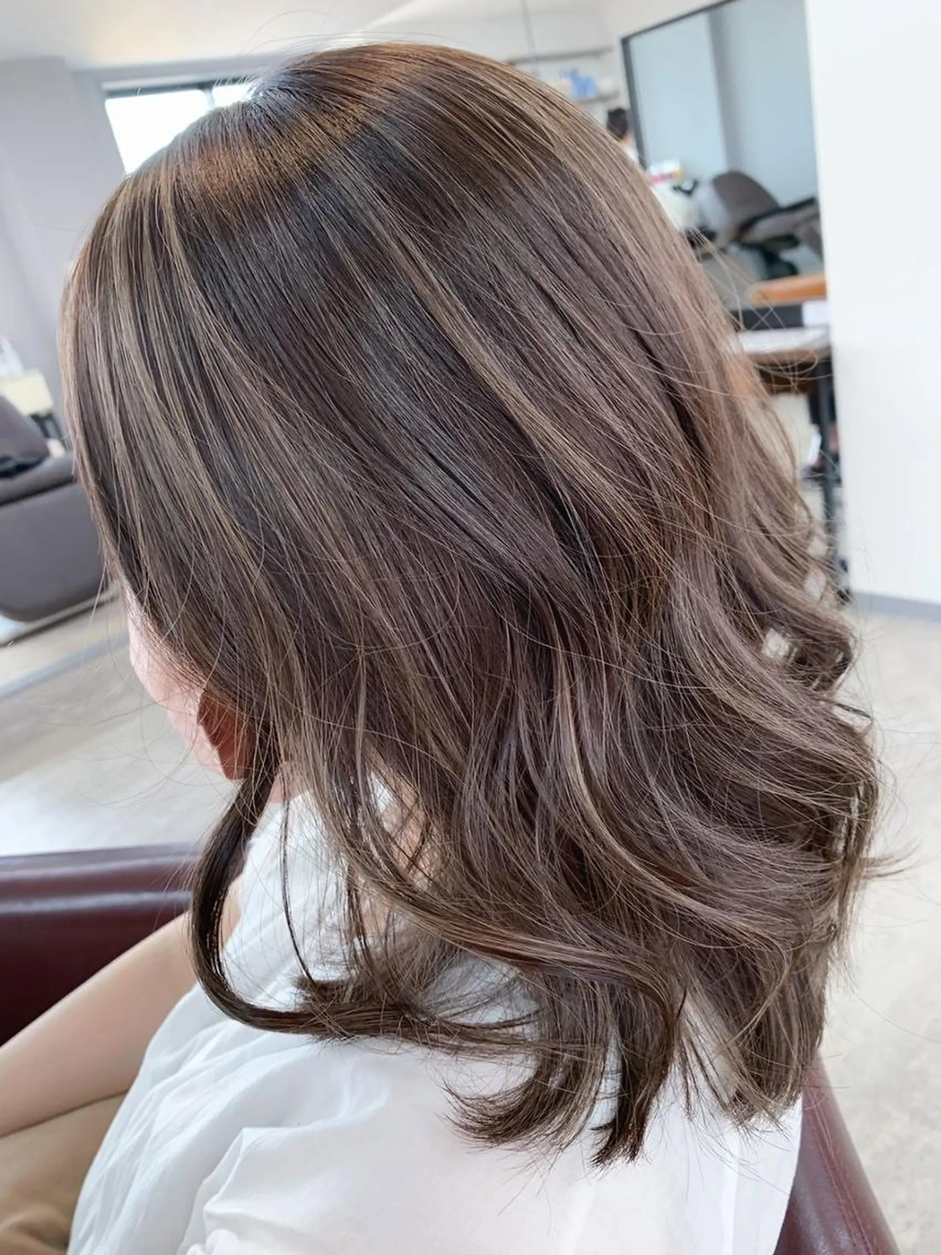 ミディアム カット ヘアカラー 🌿佐山 絵梨佳🌿 Recharme新保のヘアスタイル