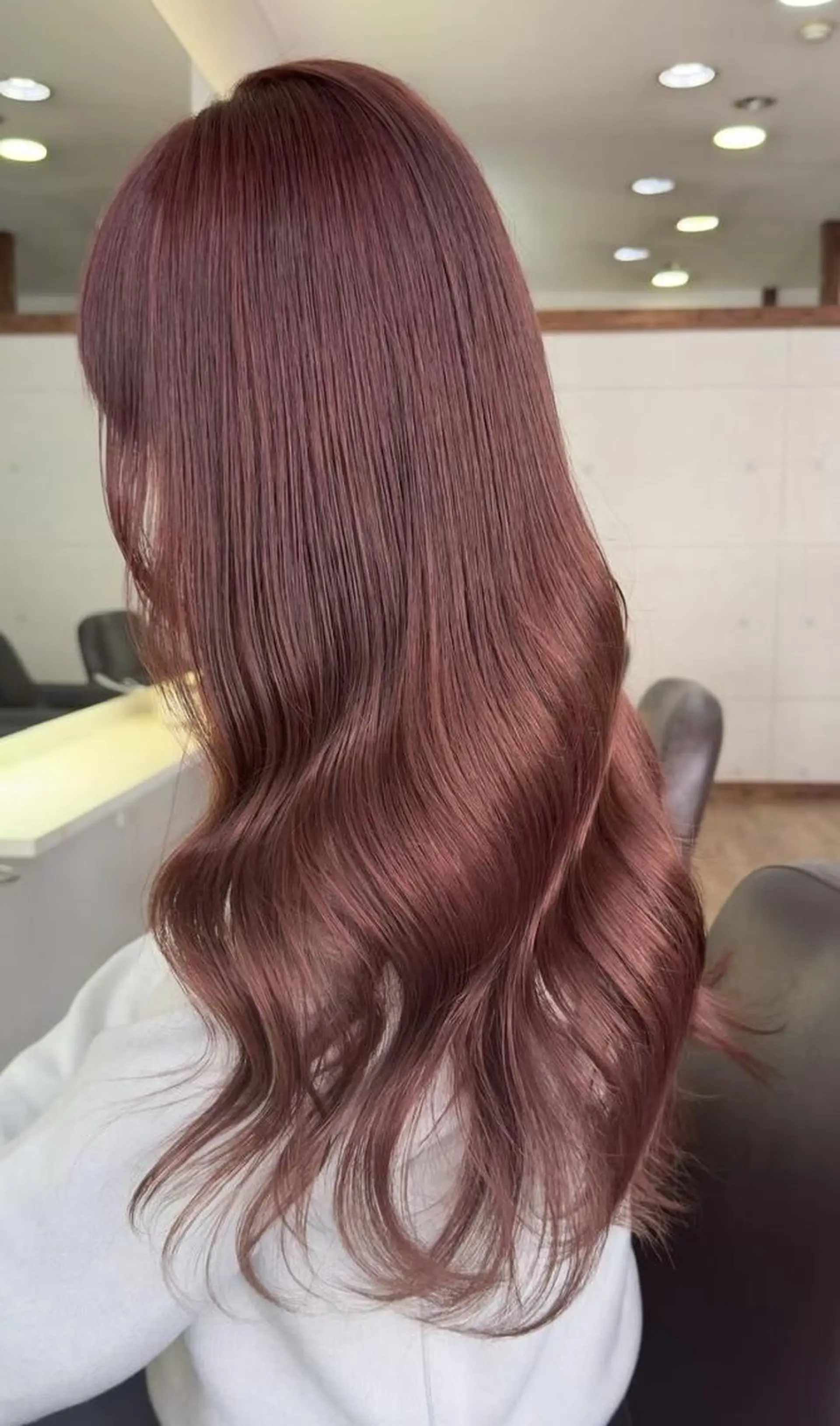 セミロング カラー mizu kiのヘアスタイル