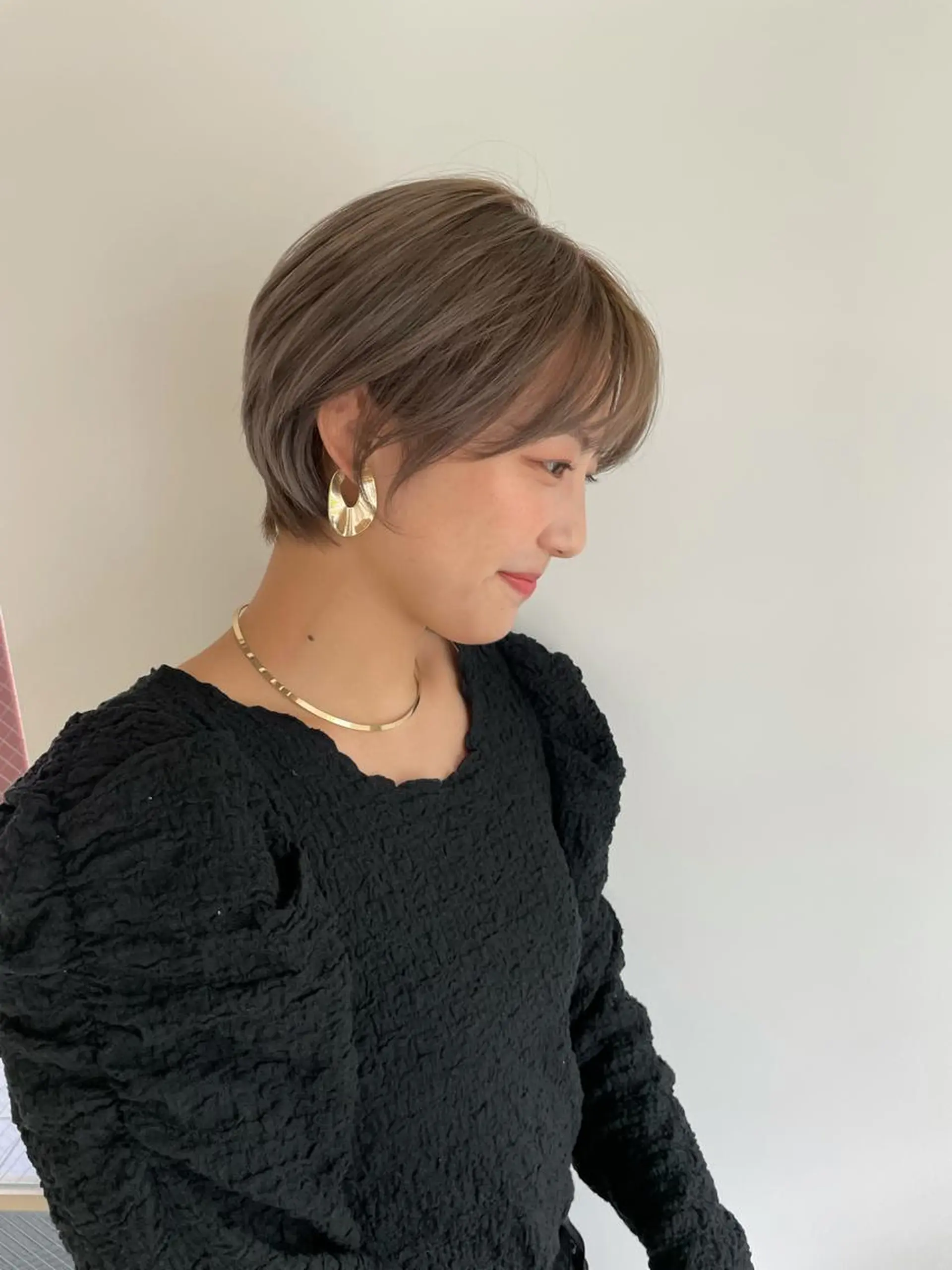 ショート ショートヘア 太田ありさ クリーミーヘアカラーのヘアスタイル