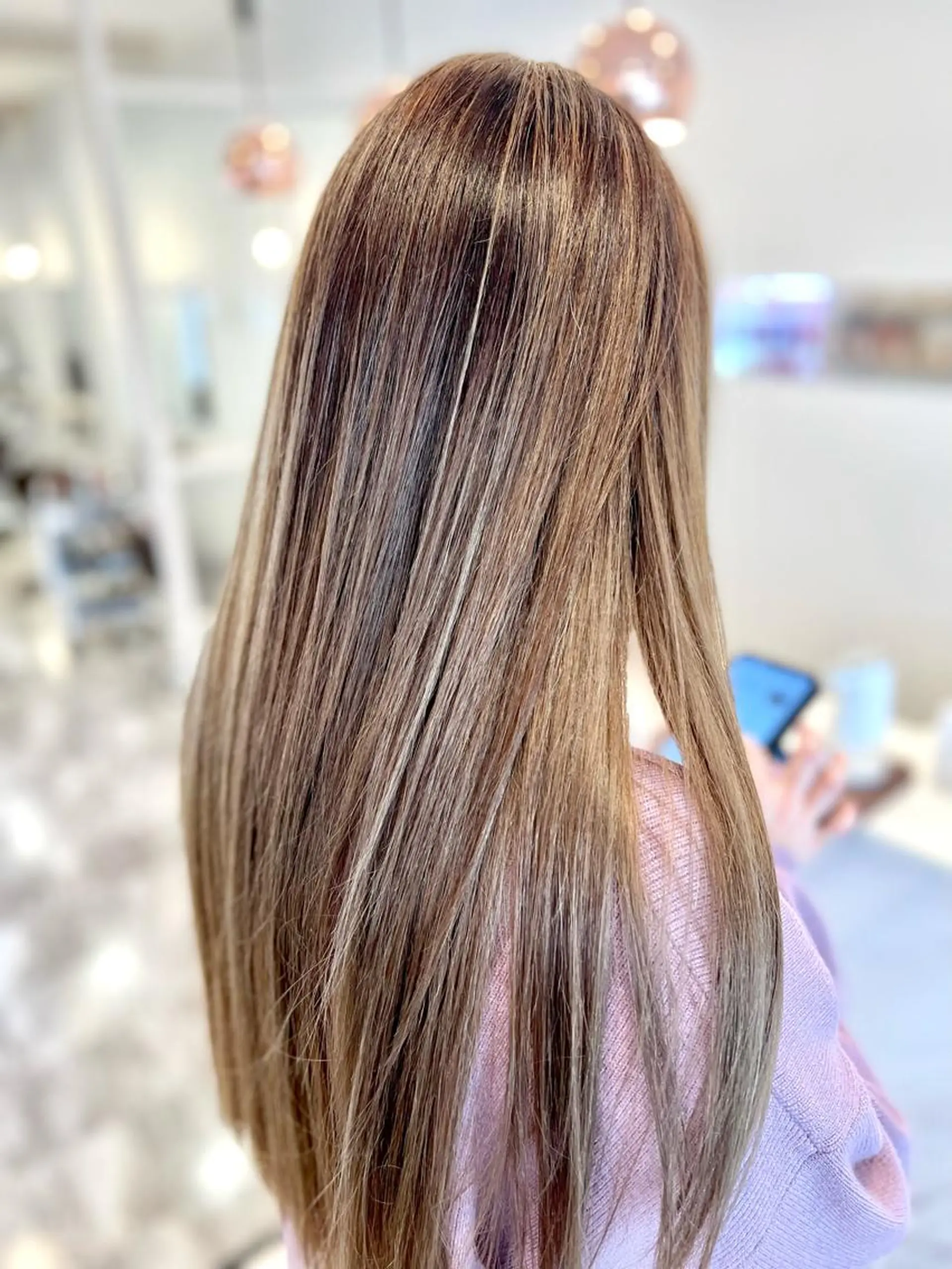 セミロング ハイライト レイヤーカット ヘアカラー ブリーチ毛に縮毛矯正 ✨カラー✨山田 正幸のヘアスタイル