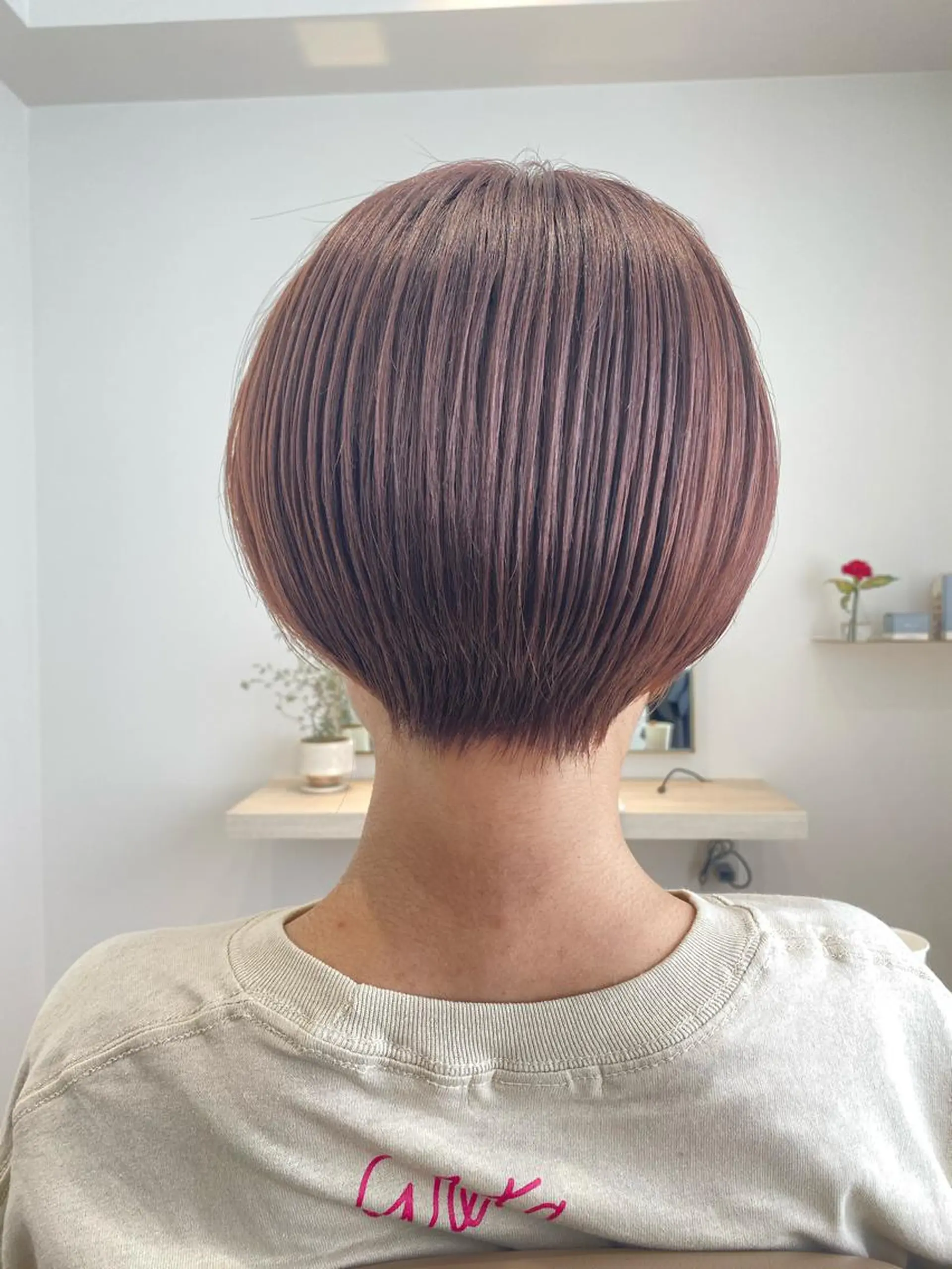 ショート カラー ショートボブ ベージュカラー ボブ ショートヘア 小顔カット カット ヘアカラー トリートメント 森 海のヘアスタイル