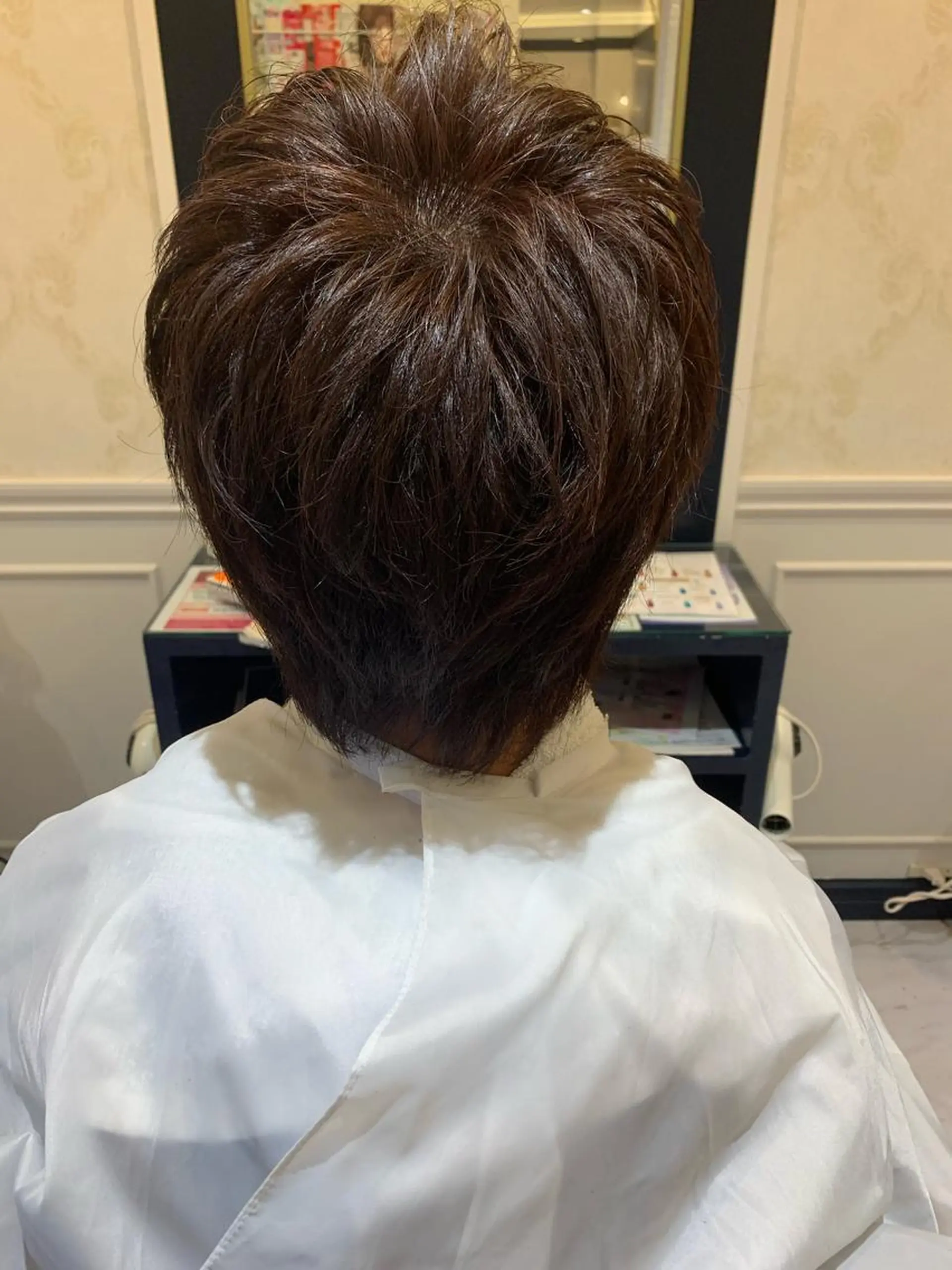 カラー メンズ 粟田 めぐみのヘアスタイル
